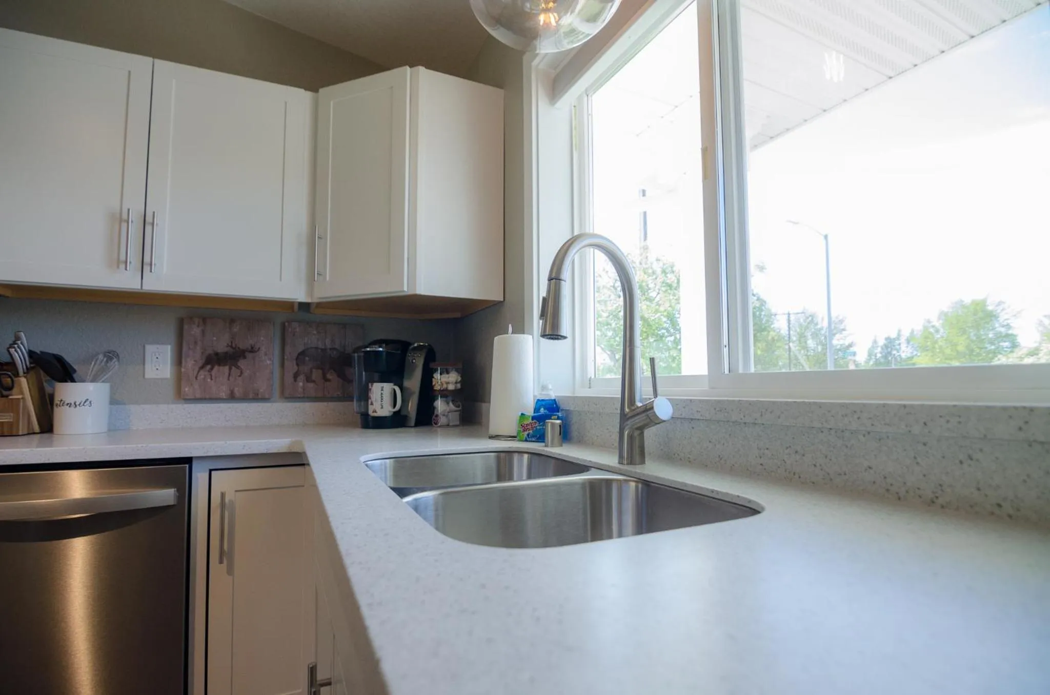 Coffee/tea facilities in Colony Suites