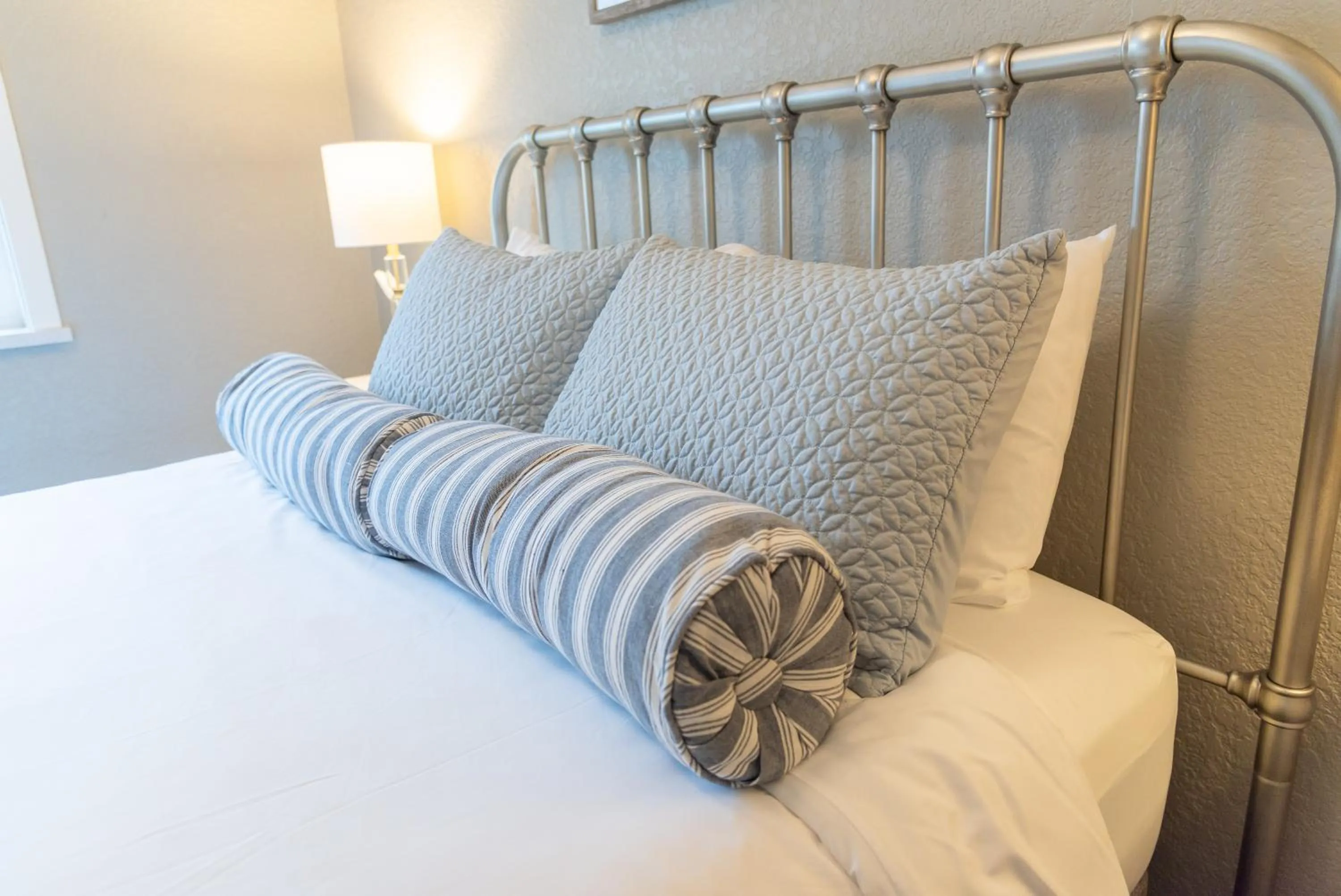 Bed in Colony Suites