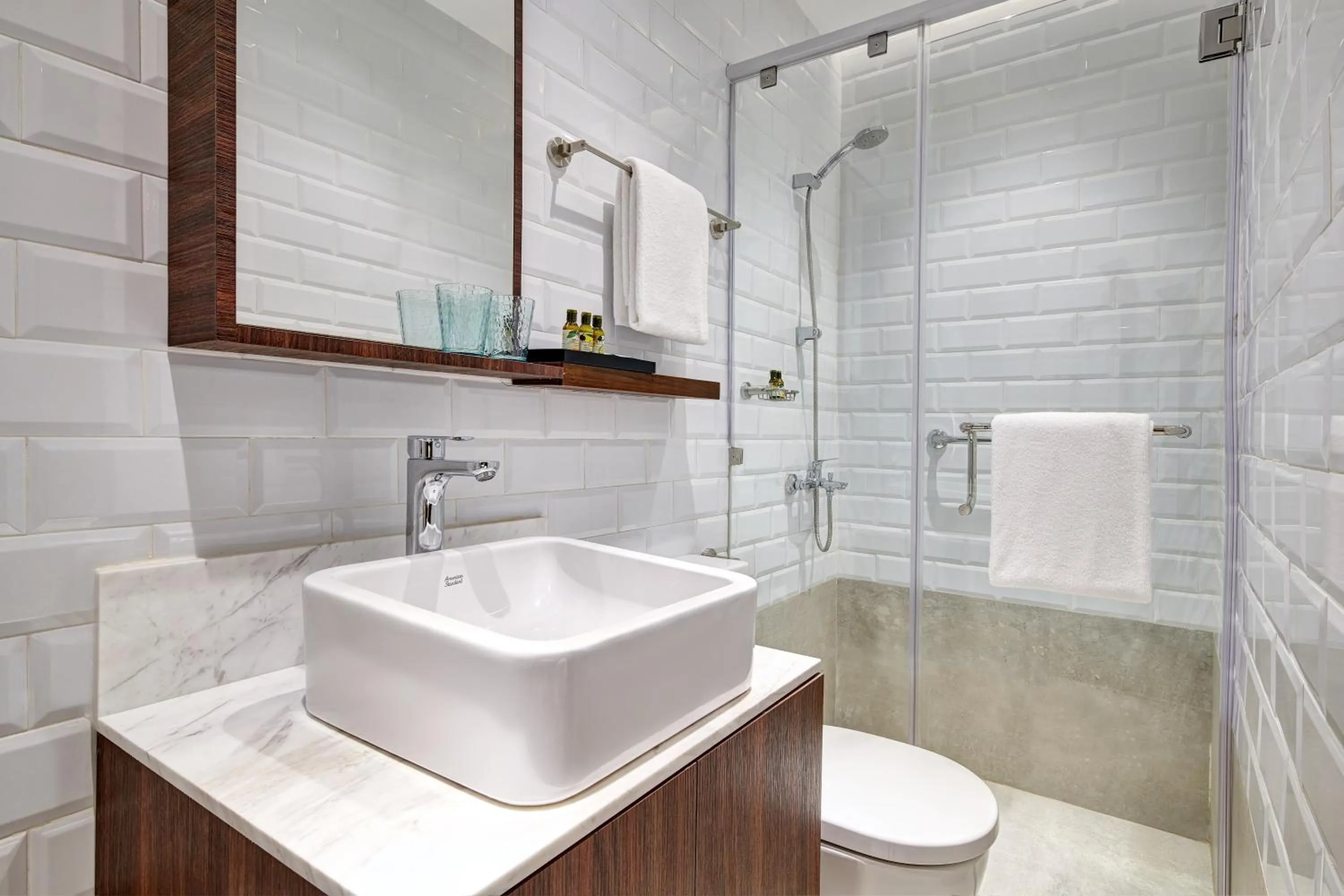 Bathroom in Aerotel Cebu