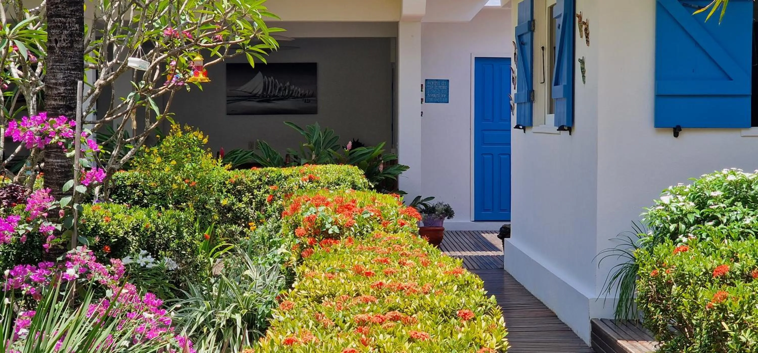 Property building in Pousada Caminho da Praia