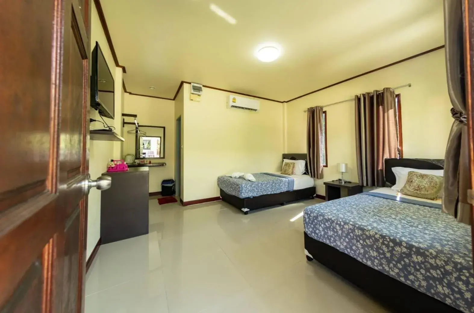 Superior Twin Room in Tom Pizza Resort Superior Twin Room in Tom Pizza Resort