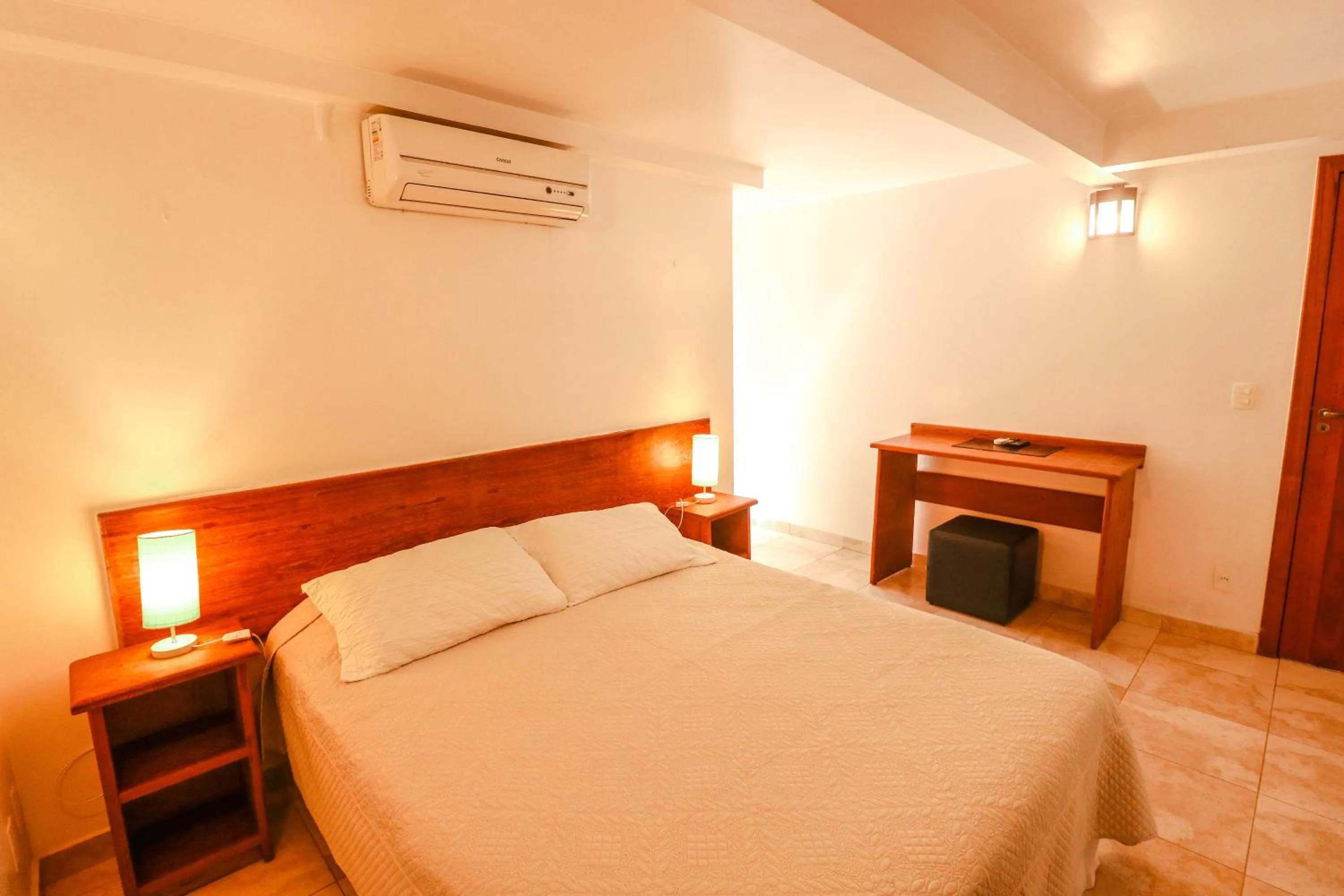 Photo of the whole room, Bed in Pousada e Restaurante O Pescador