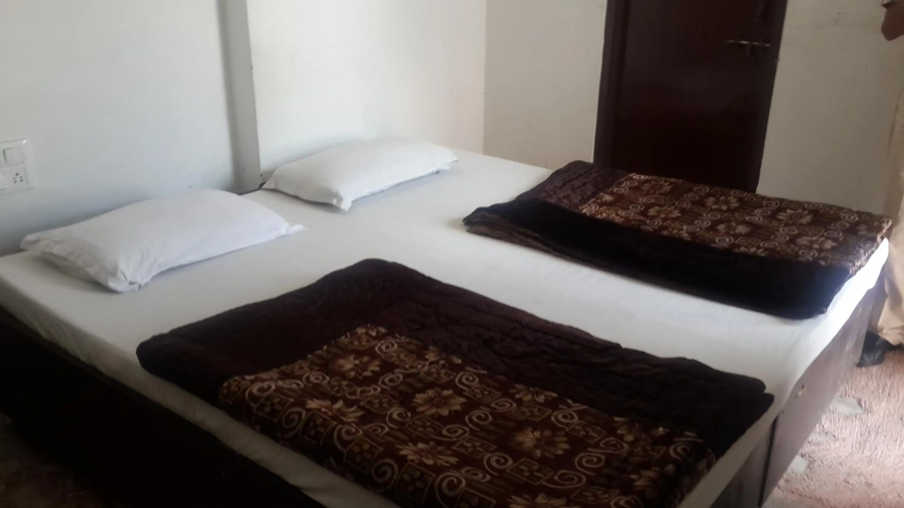 Bed in Hotel Golden Deluxe