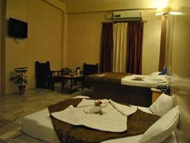 Bed in Hotel Golden Deluxe