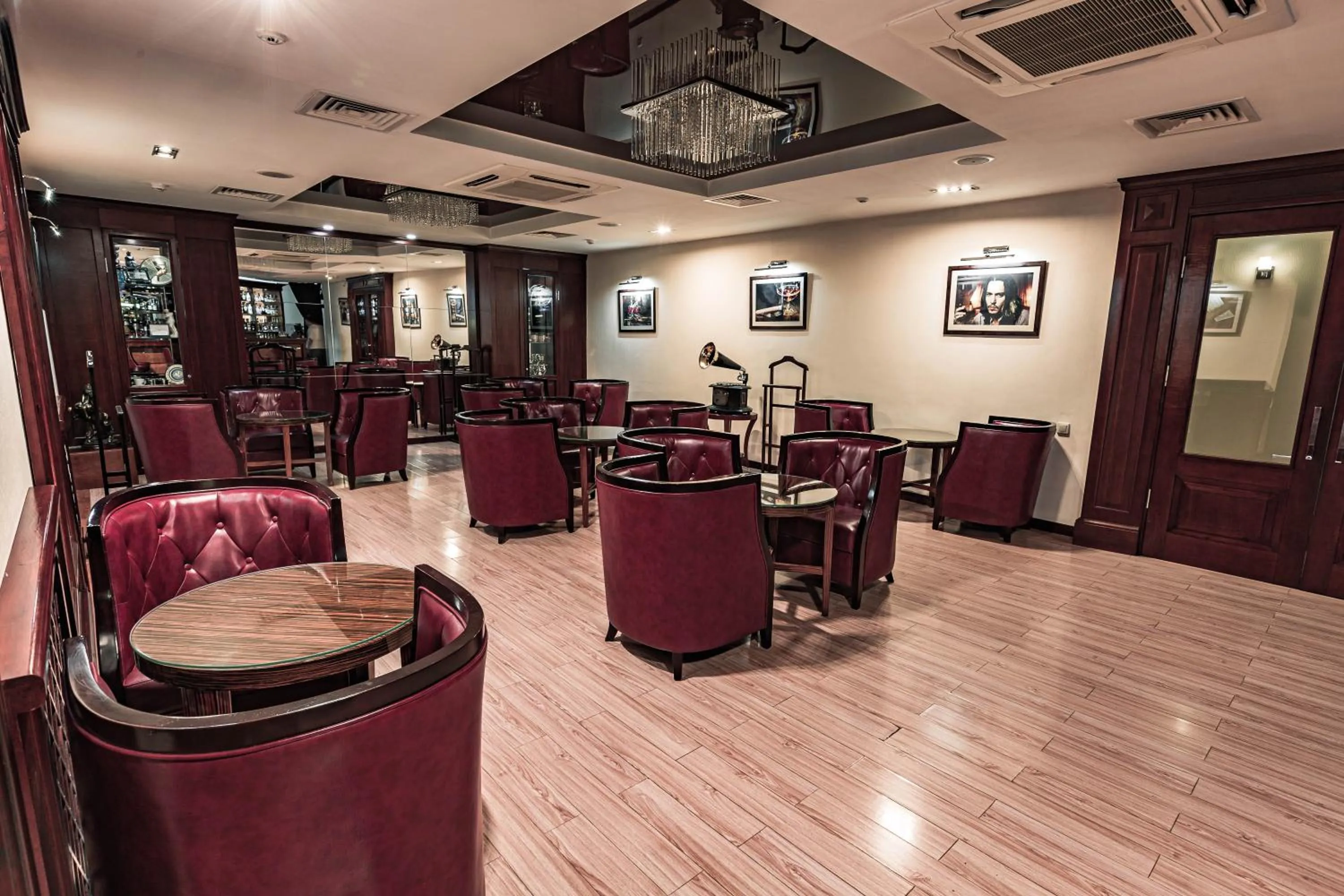 Lounge or bar in Park Hotel Bishkek