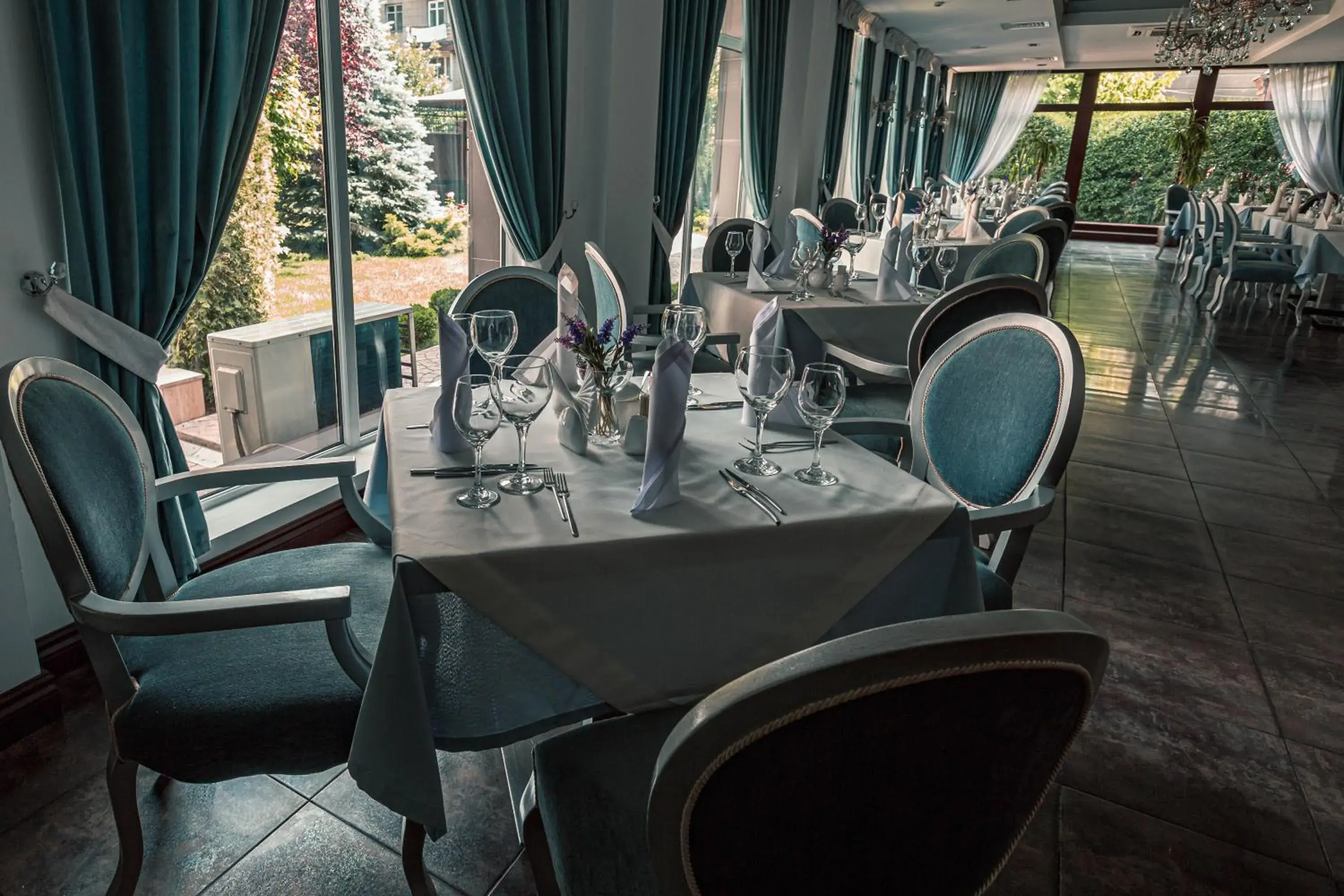 Restaurant/places to eat in Park Hotel Bishkek Restaurant/places to eat in Park Hotel Bishkek