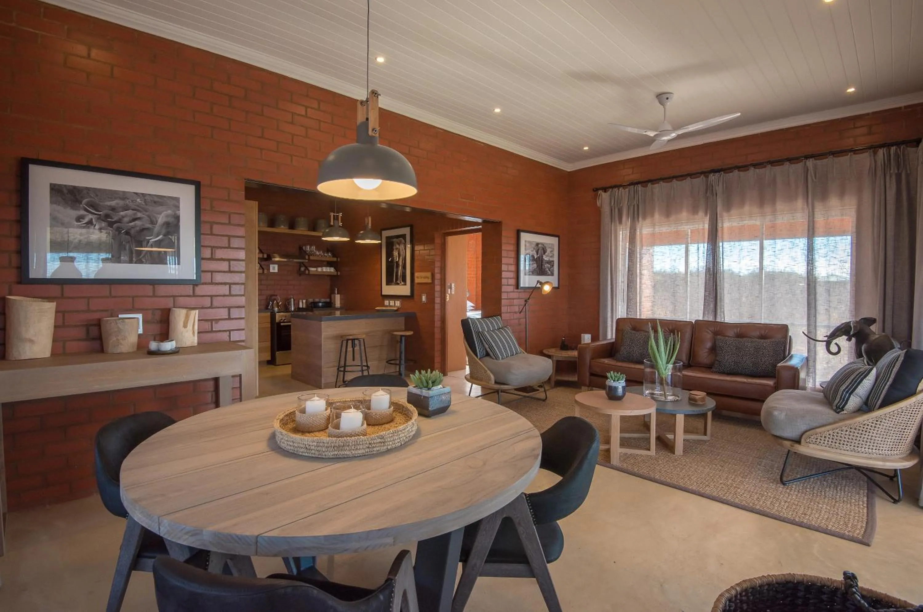 Living room in Rockfig Lodge Madikwe