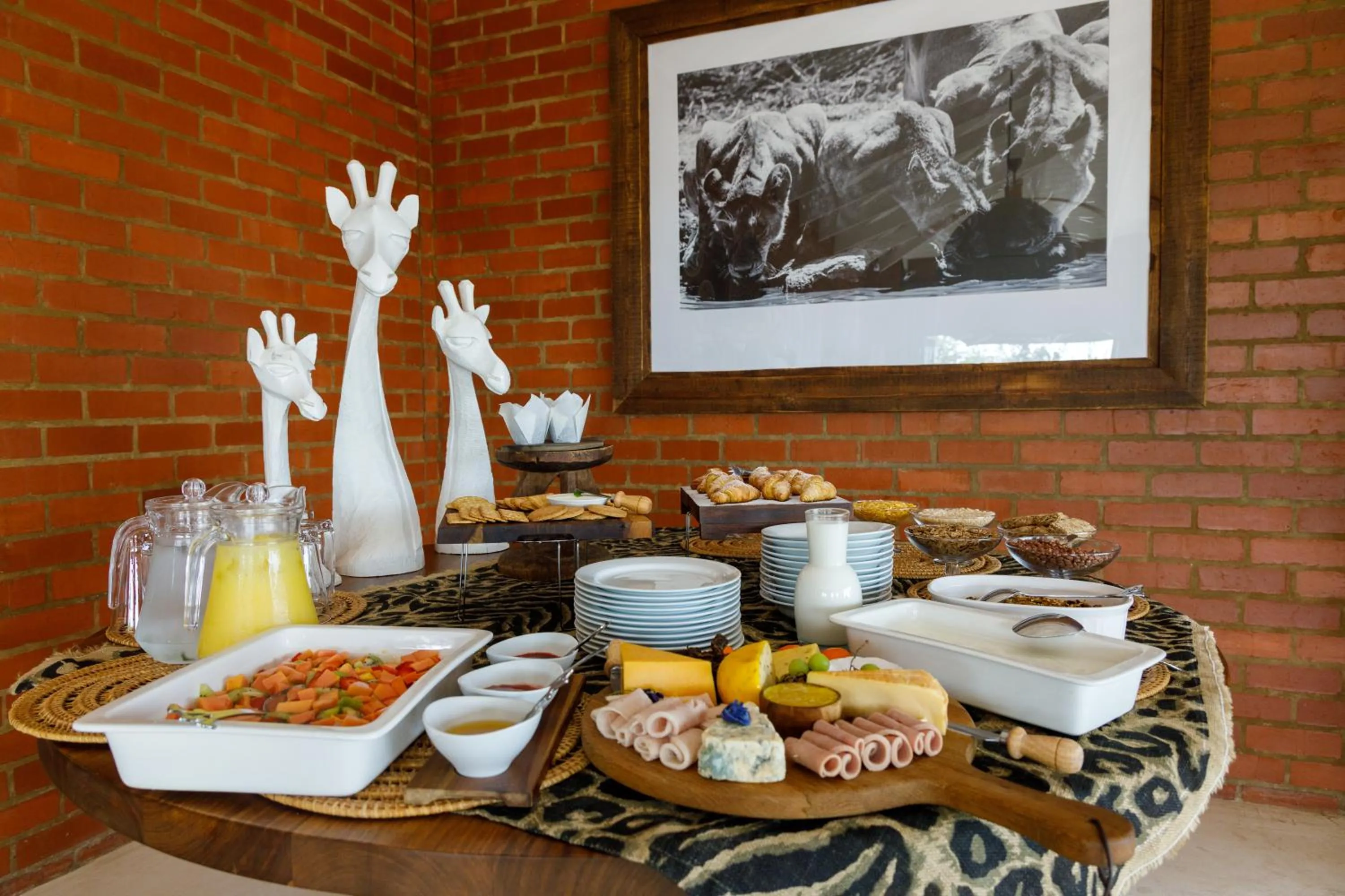 Breakfast in Rockfig Lodge Madikwe