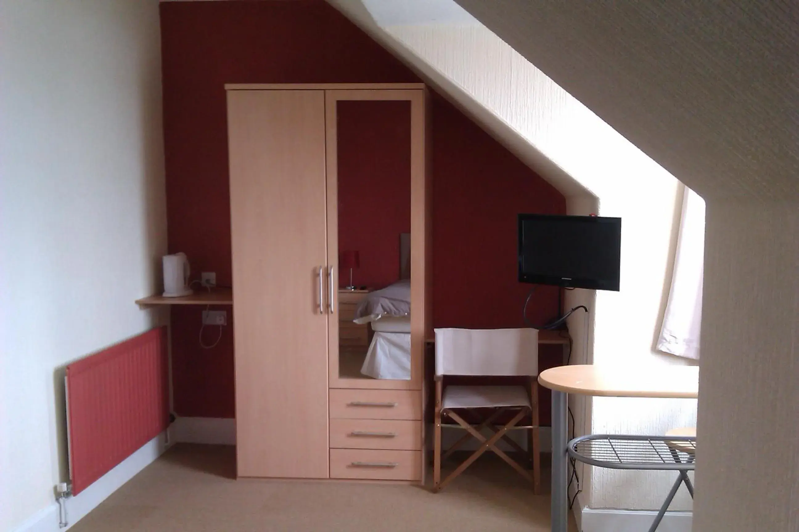 Single Room with Private Bathroom in Harbour House Bed & Breakfast - Wick Single Room with Private Bathroom in Harbour House Bed & Breakfast - Wick