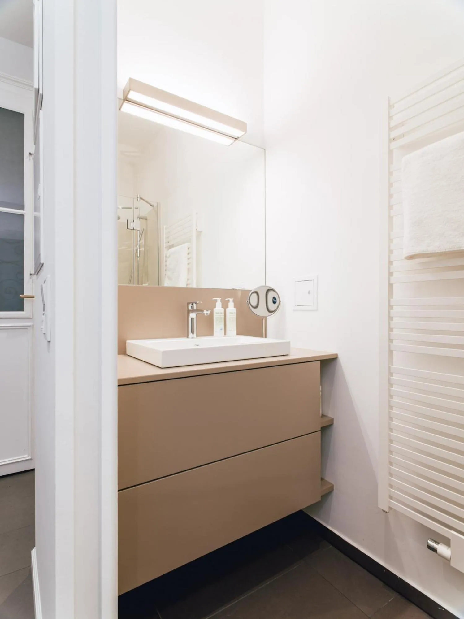 Bathroom in My Home in Vienna - Smart Apartments - Landstraße