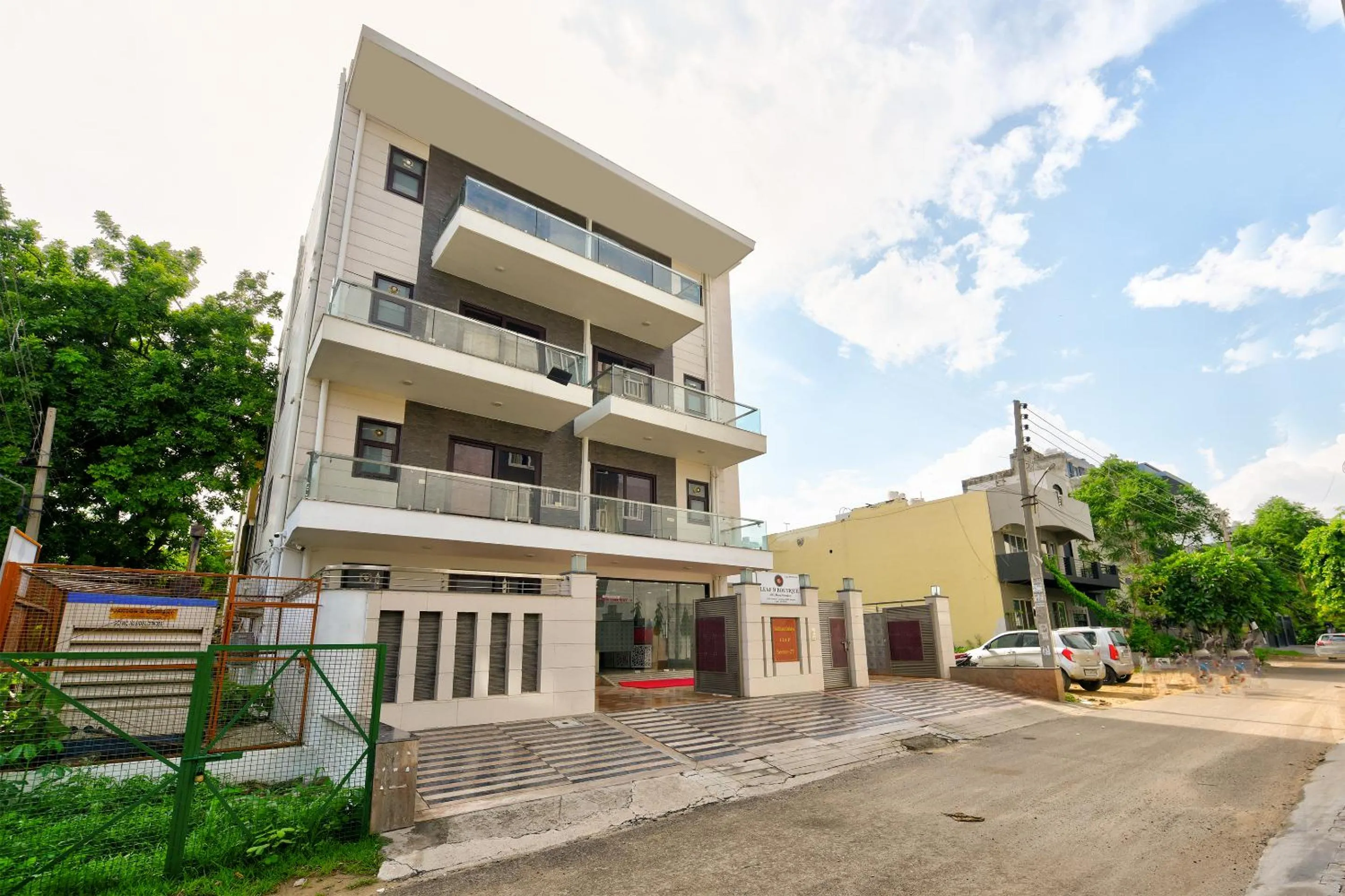 Property building in Hotel Leaf 9 Boutique, Near Golf Course Road and Galleria Market