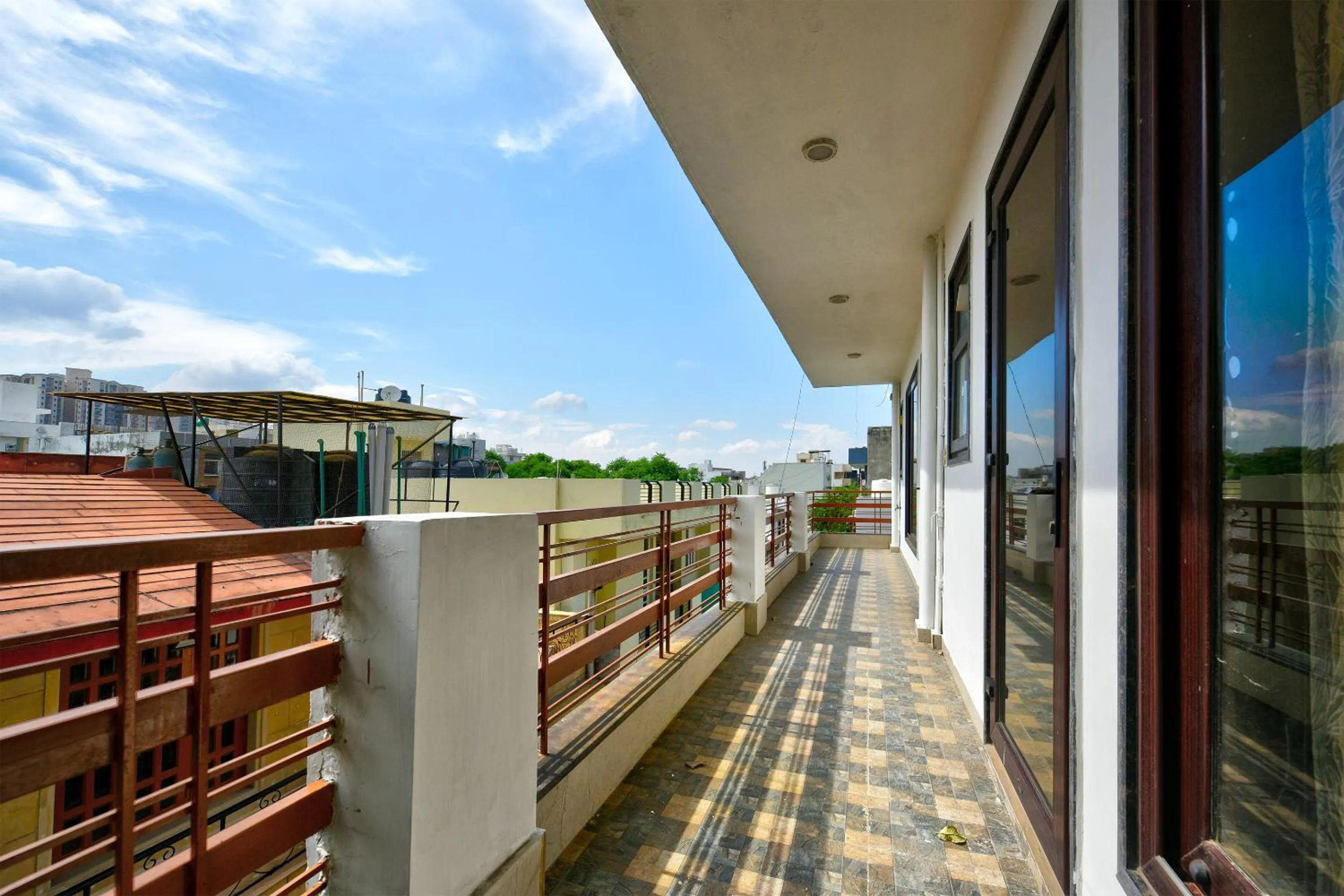 Property building in Hotel Leaf 9 Boutique, Near Golf Course Road and Galleria Market