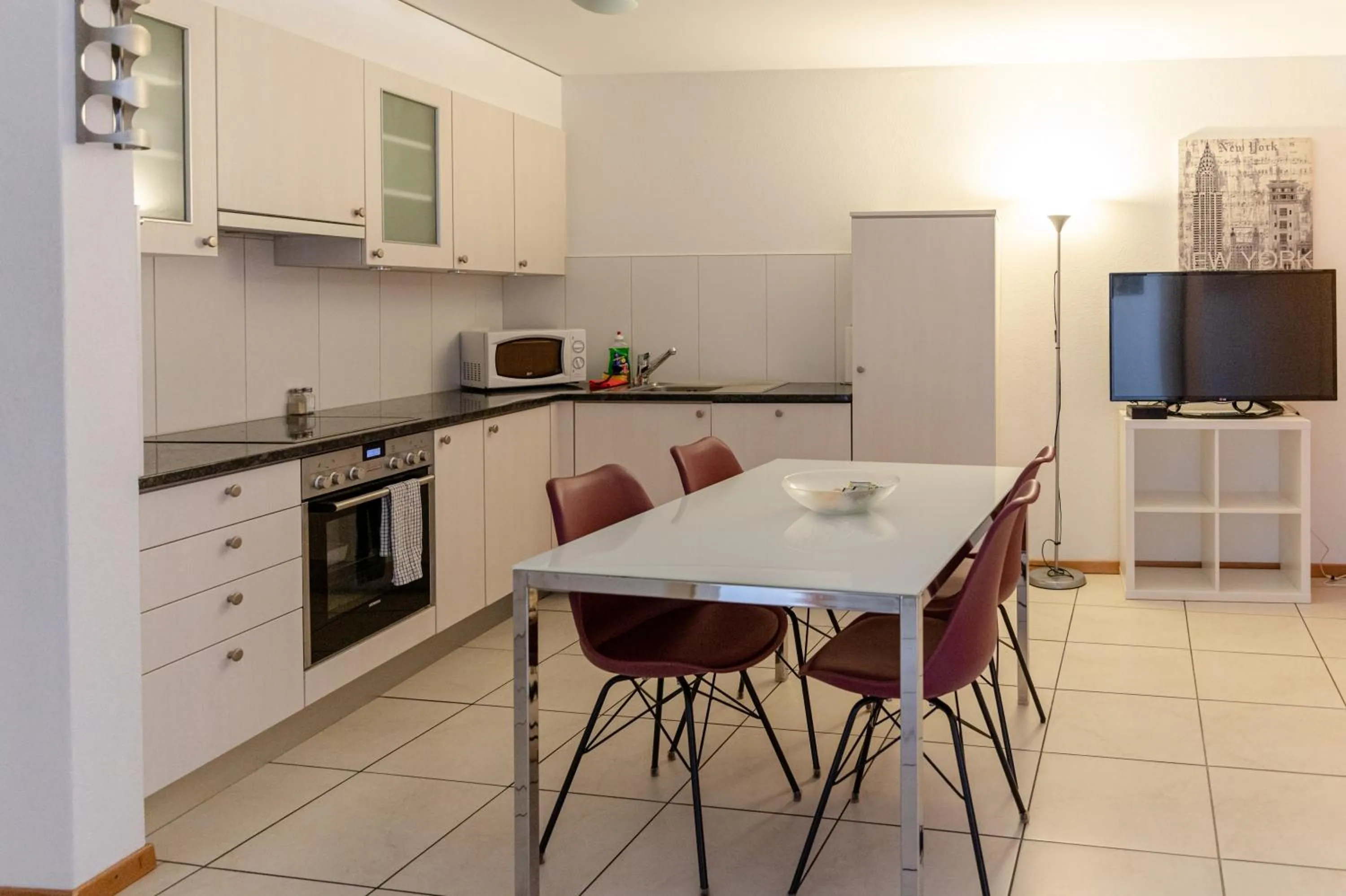 Dining area in Los Lorentes Residences Bulle