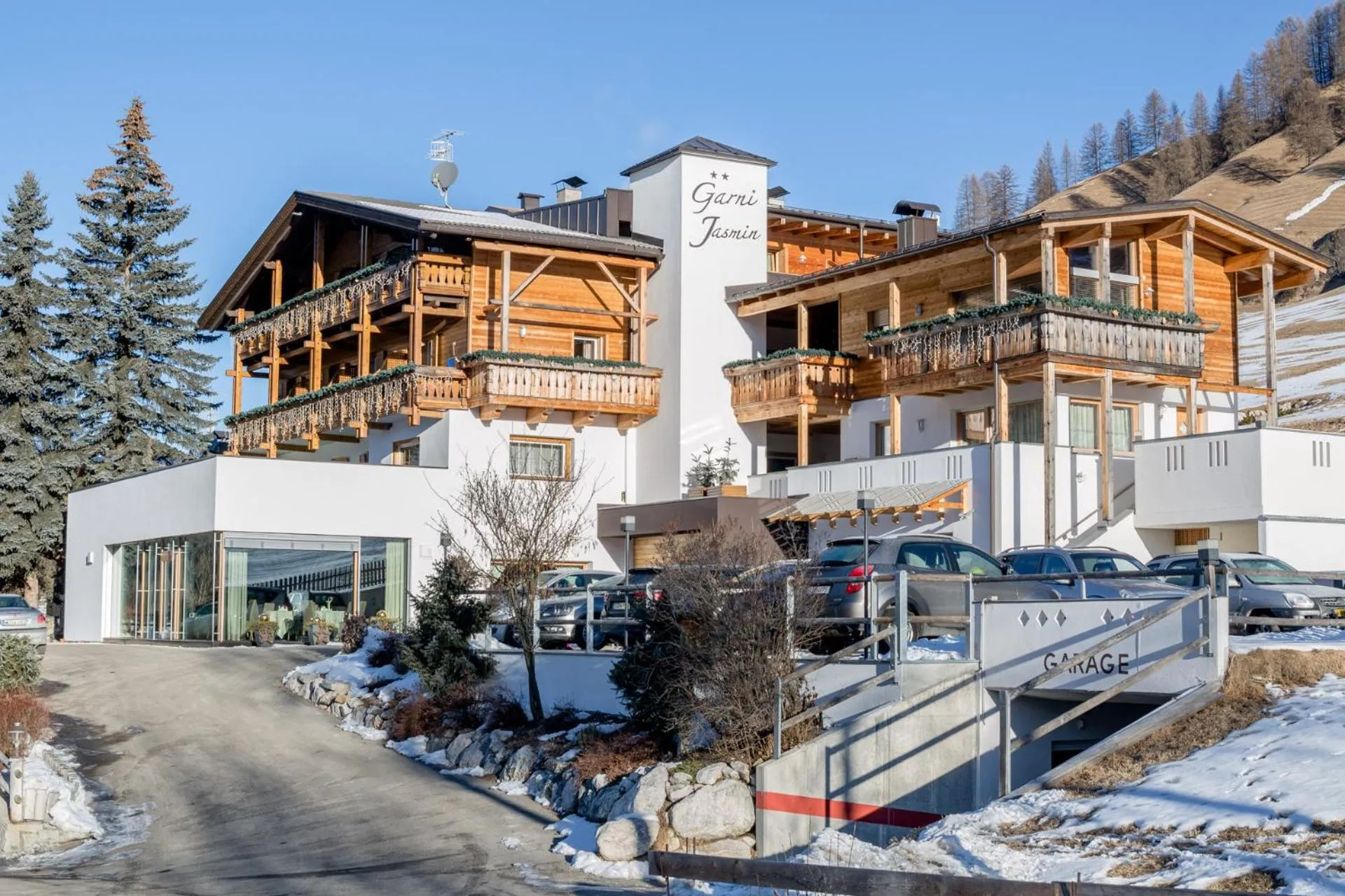 Garni Jasmin