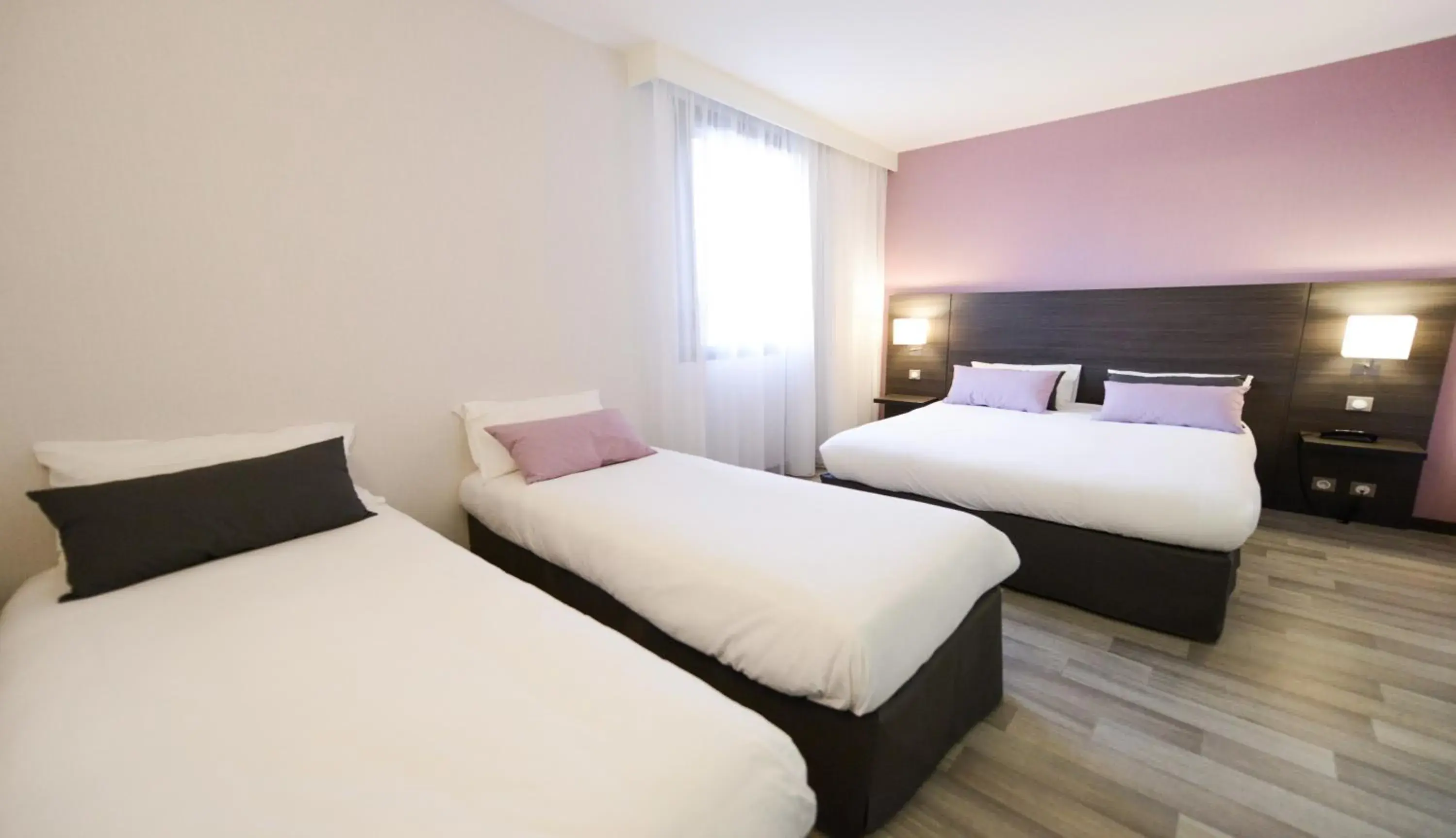 Family Room in Hotel Eurocentre 3* Toulouse Nord Family Room in Hotel Eurocentre 3* Toulouse Nord