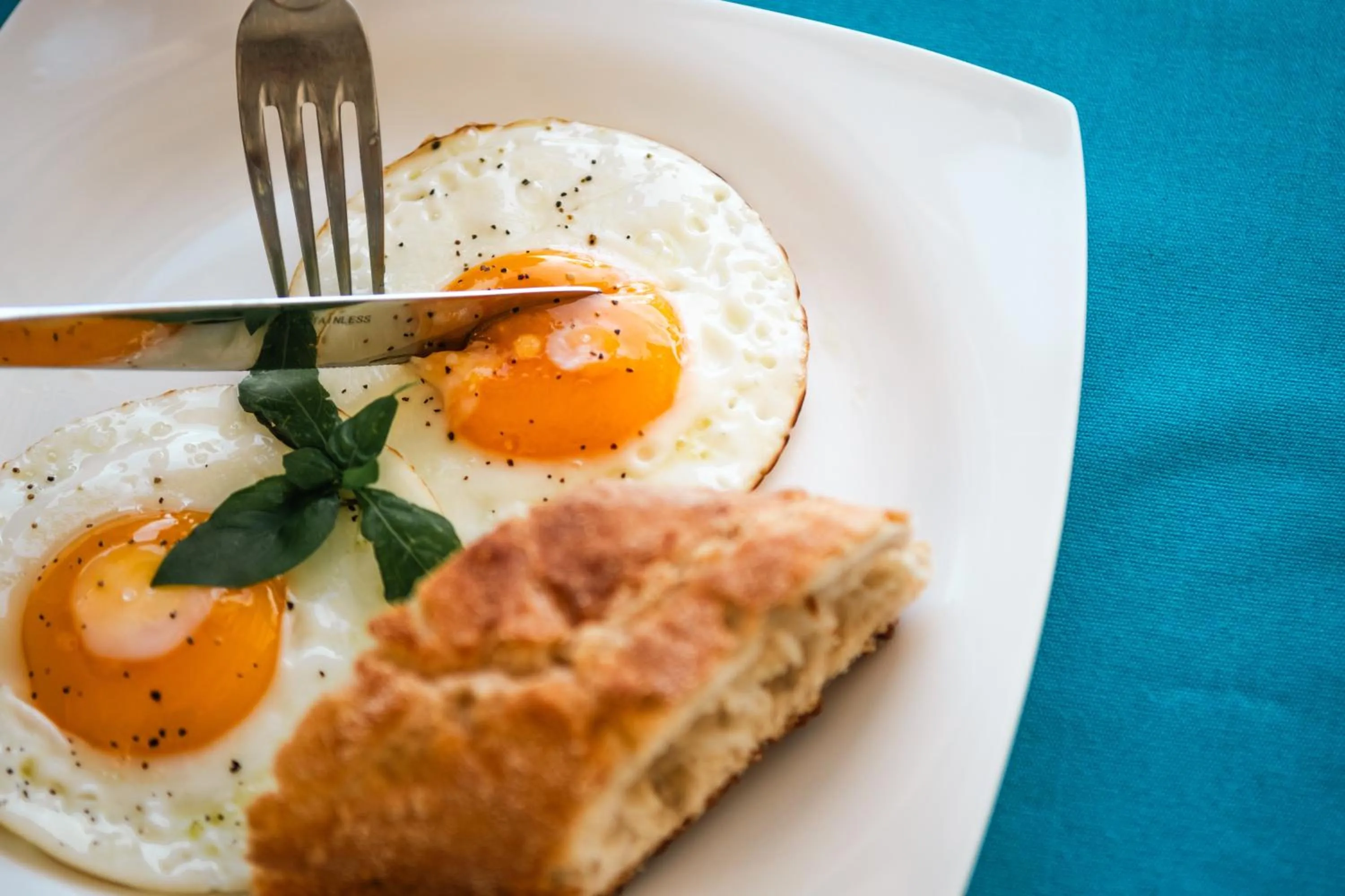 Breakfast in Mikado Natural Lodge
