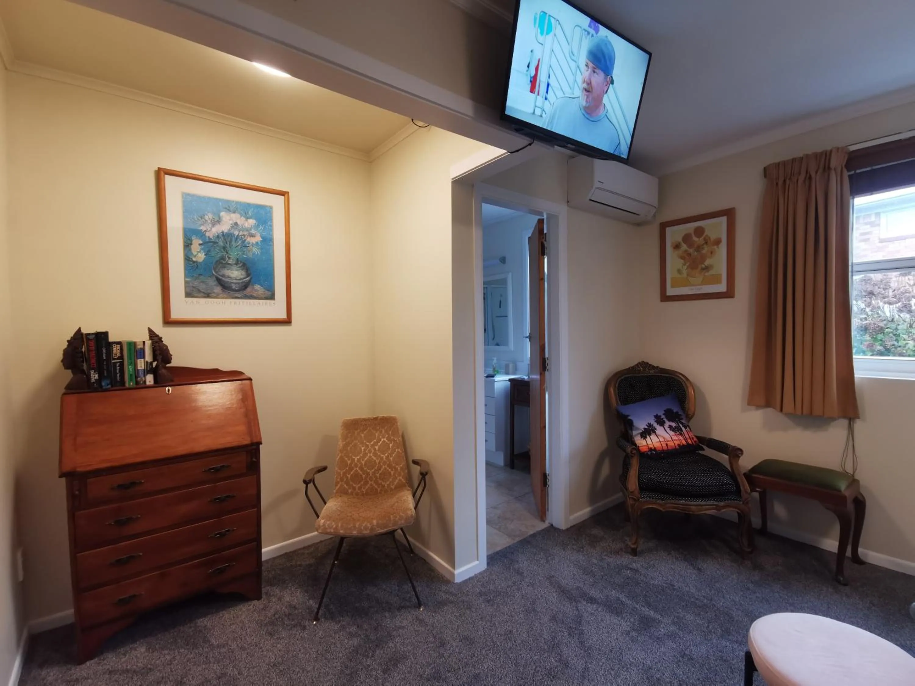 TV and multimedia in Geyser Lookout BnB