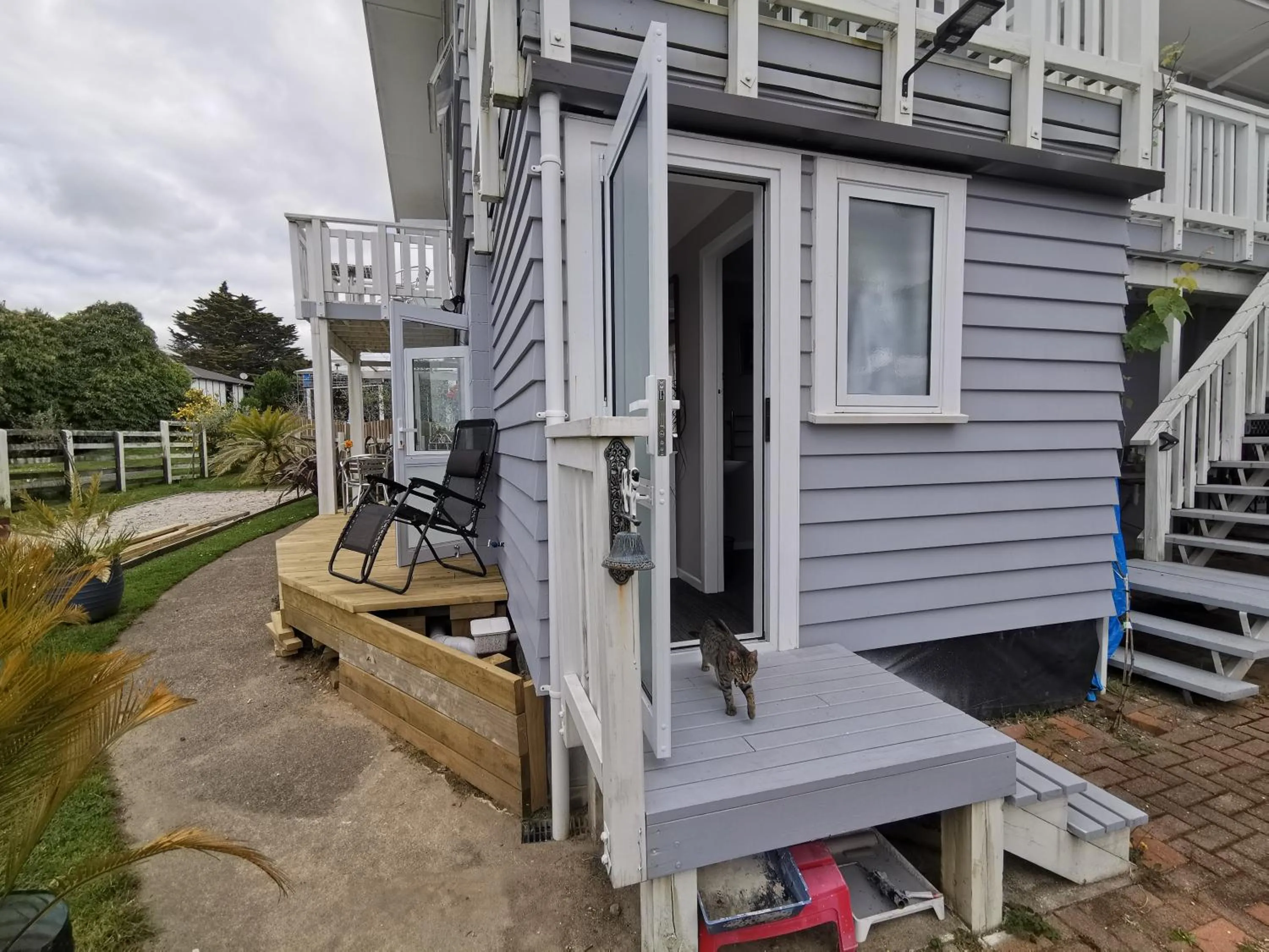 Patio in Geyser Lookout BnB