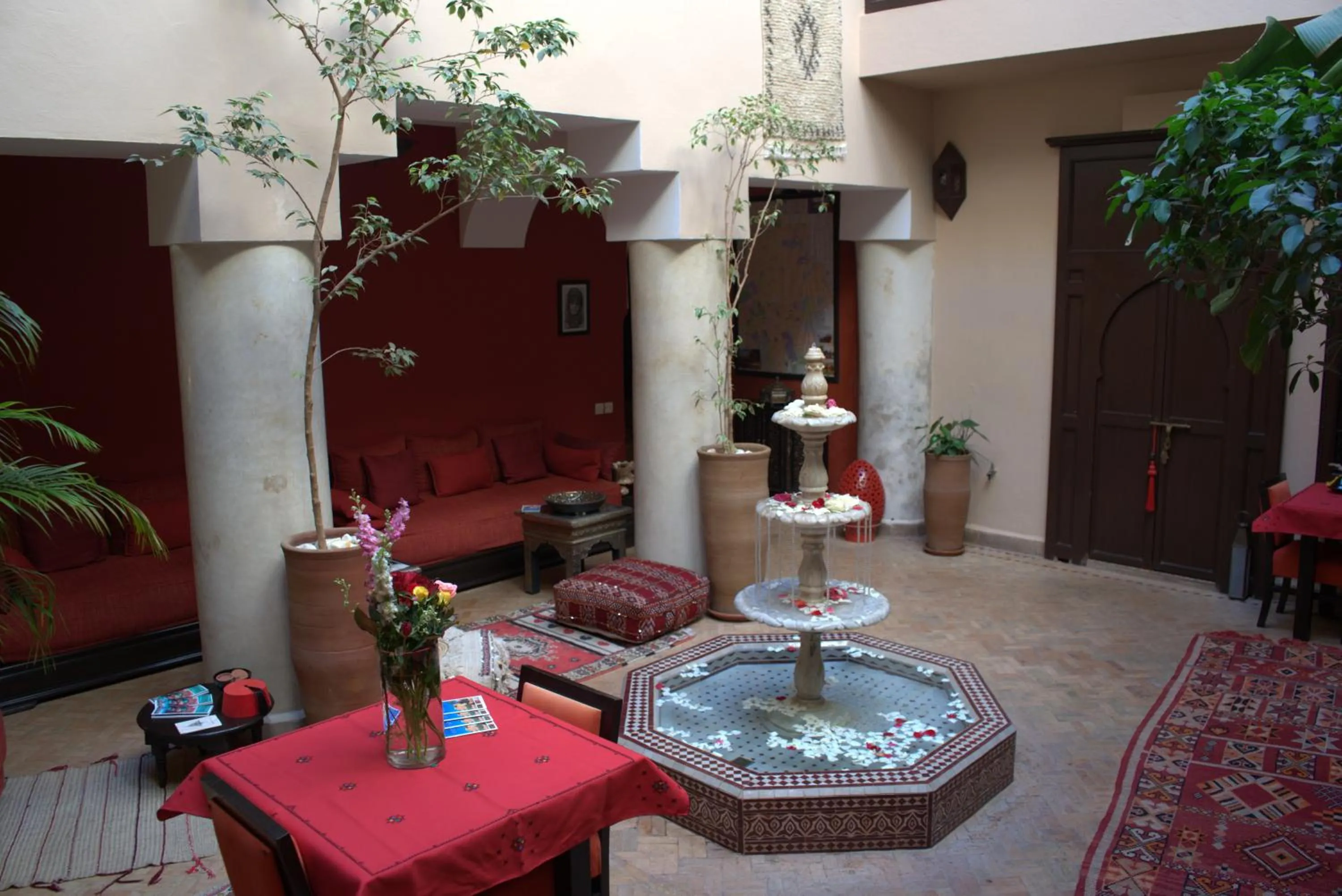 Property building in Riad Boussa