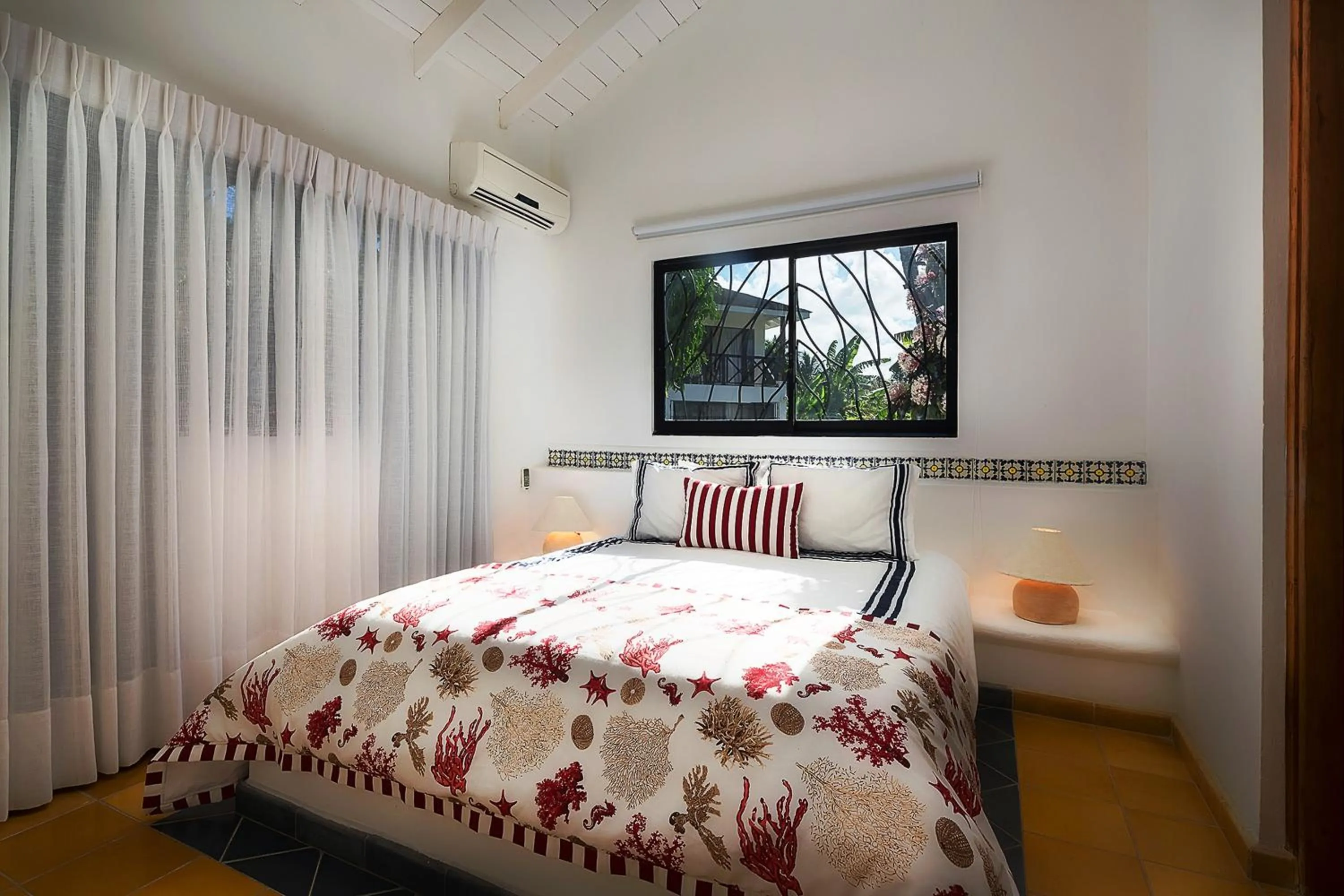 Bedroom, Bed in Condo Hotel Playa Las Ballenas