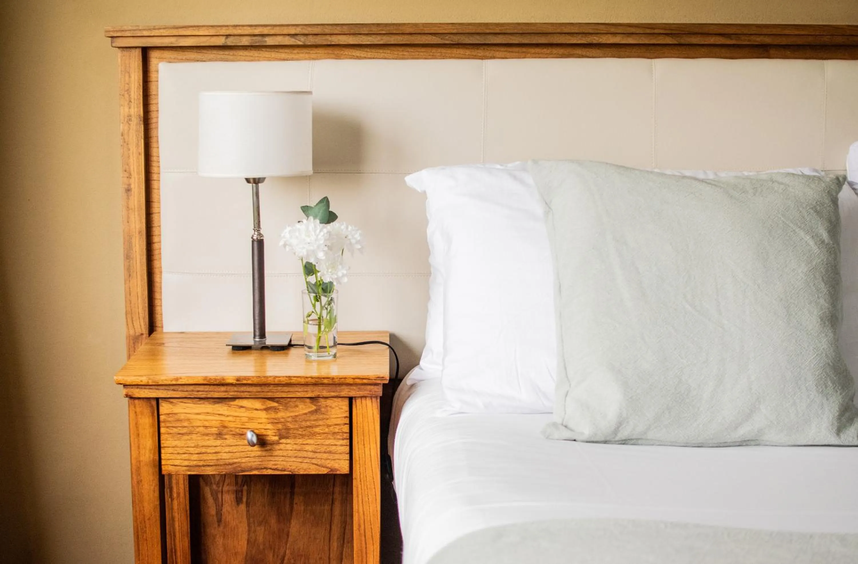 Bed in Wyndham Garden Campana