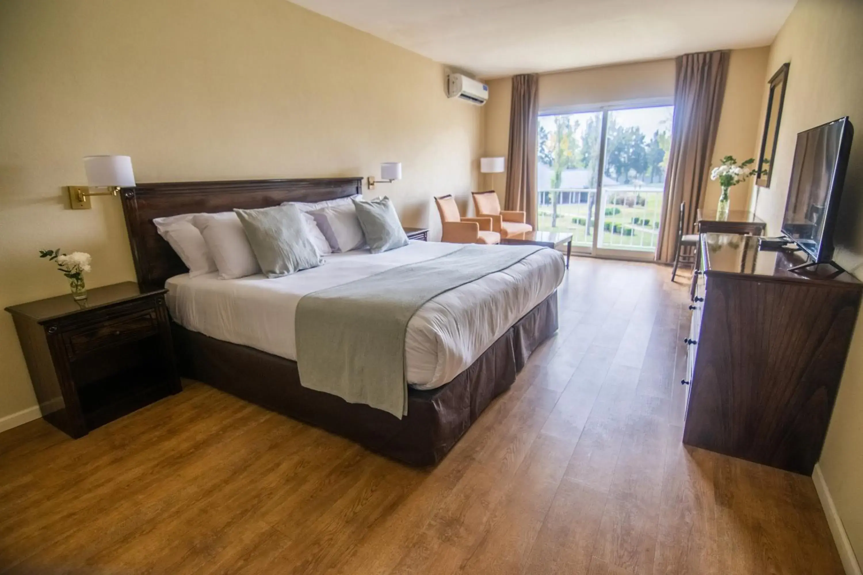 Bed in Wyndham Garden Campana Bed in Wyndham Garden Campana