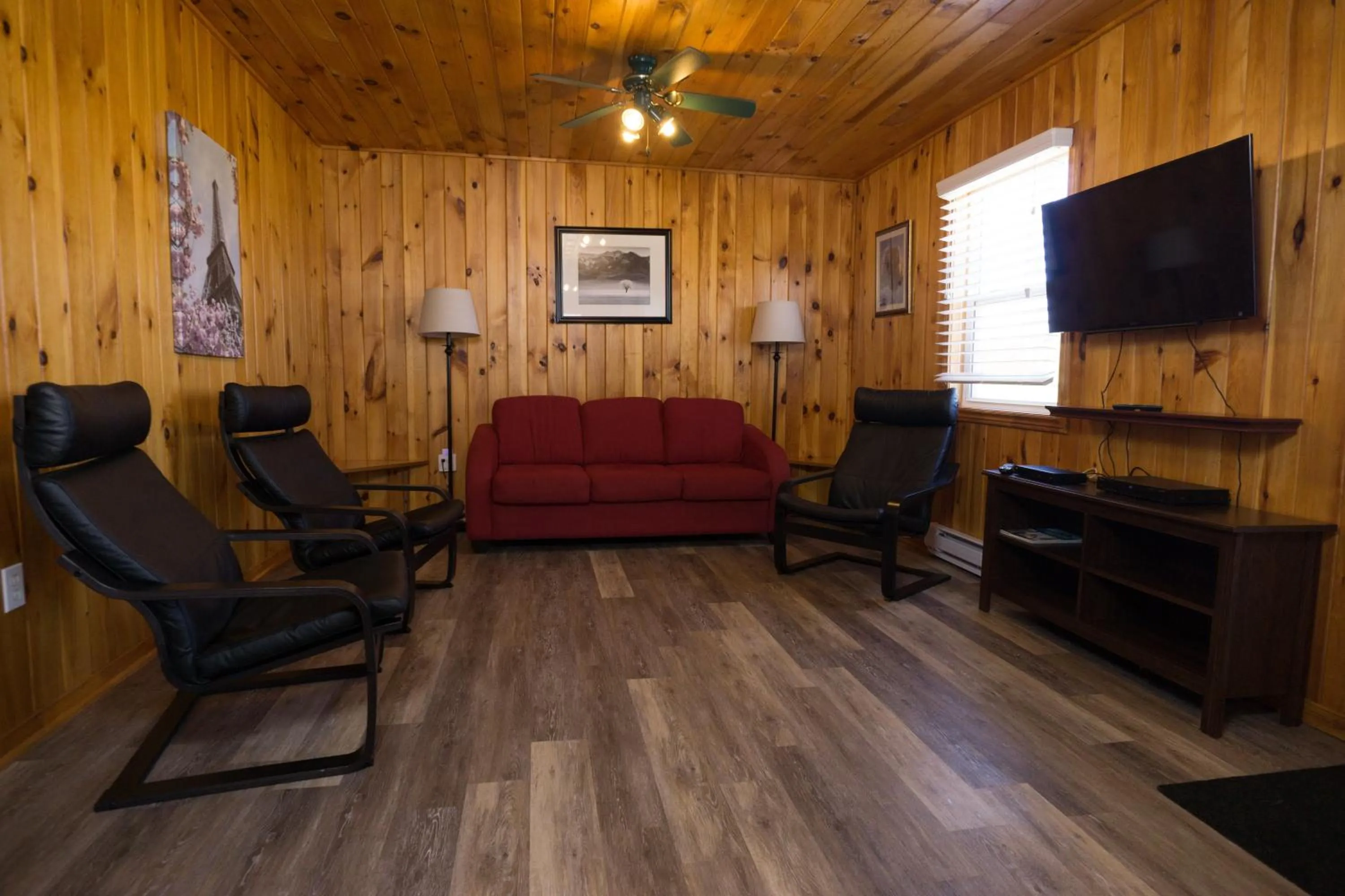 North Rustico Motel & Cottages