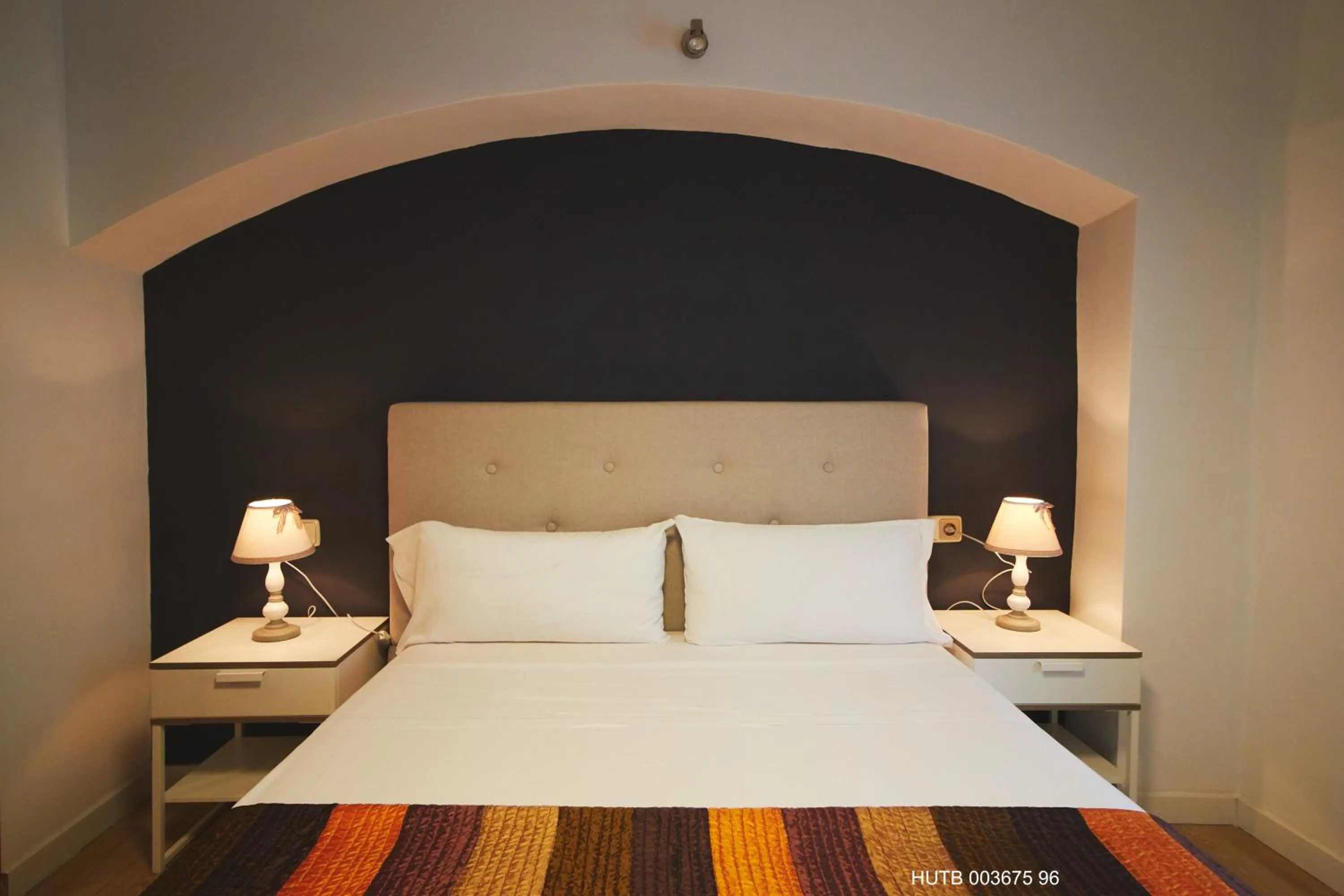 Day, Bed in Alcam Alio Cine