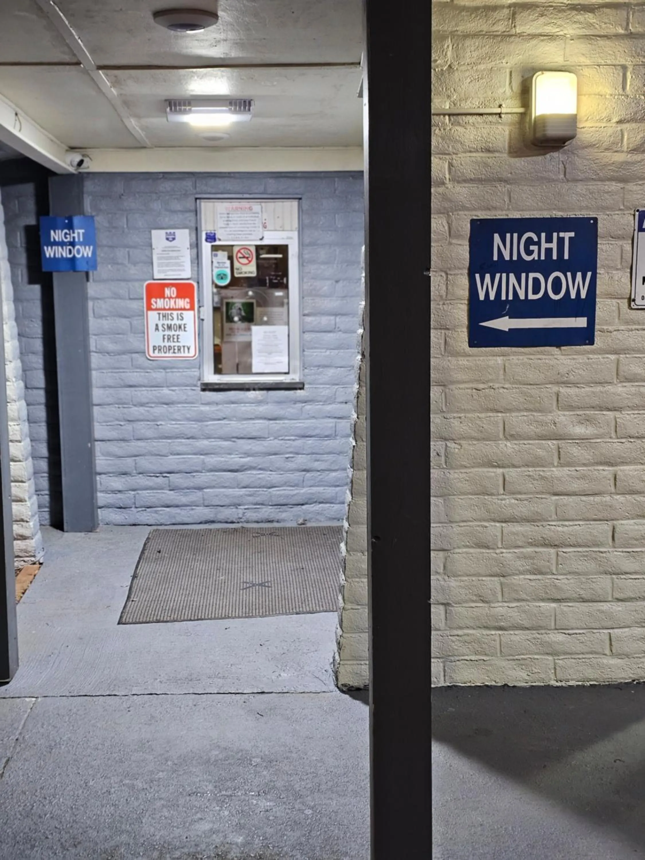 Knights Inn - Lithonia