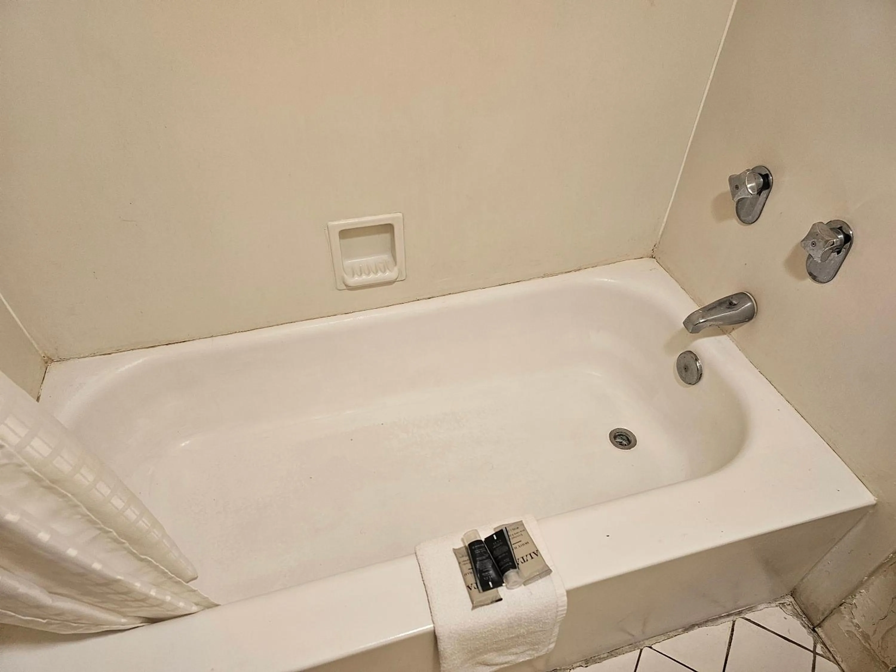 Knights Inn - Lithonia