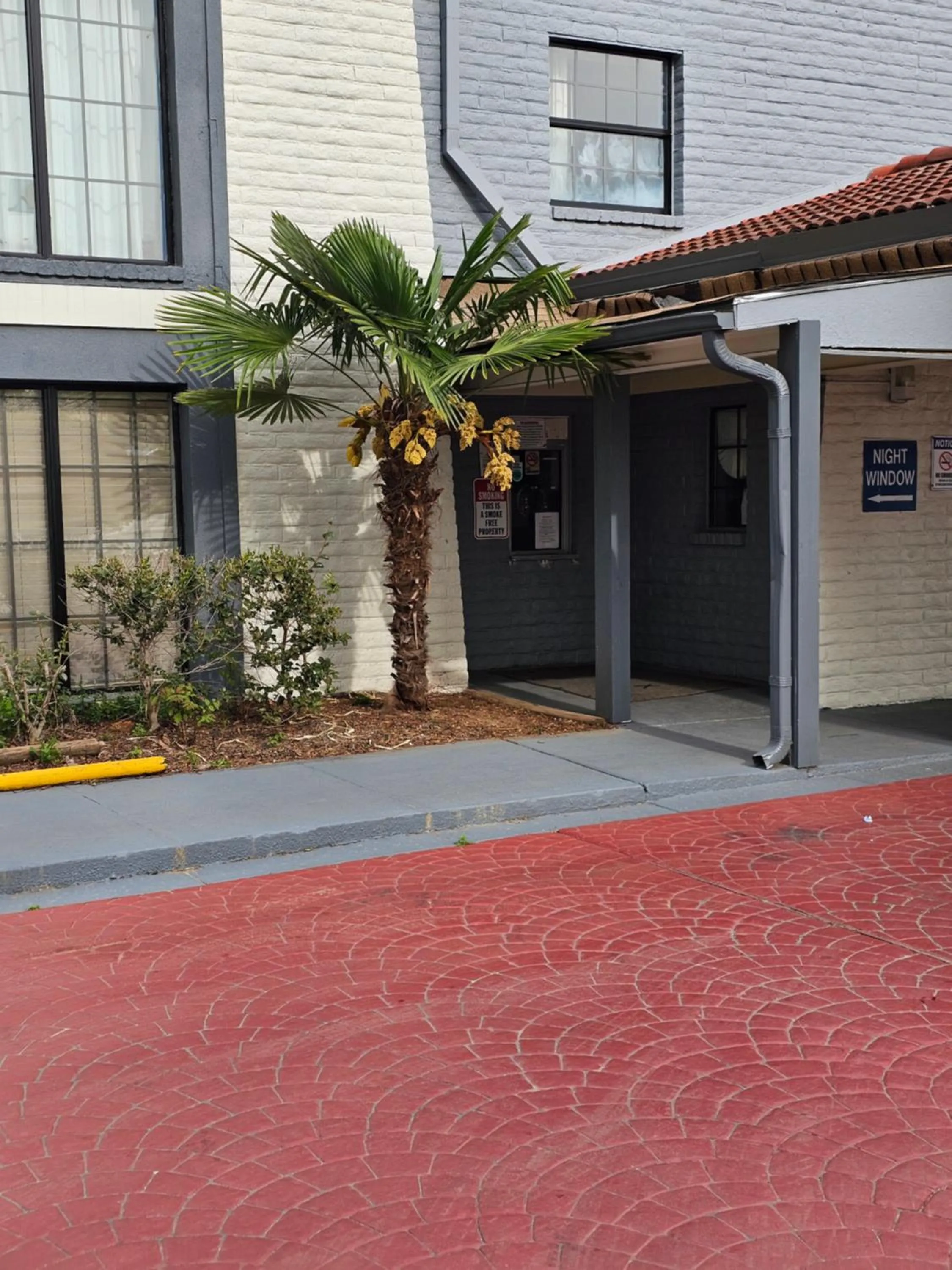 Knights Inn - Lithonia