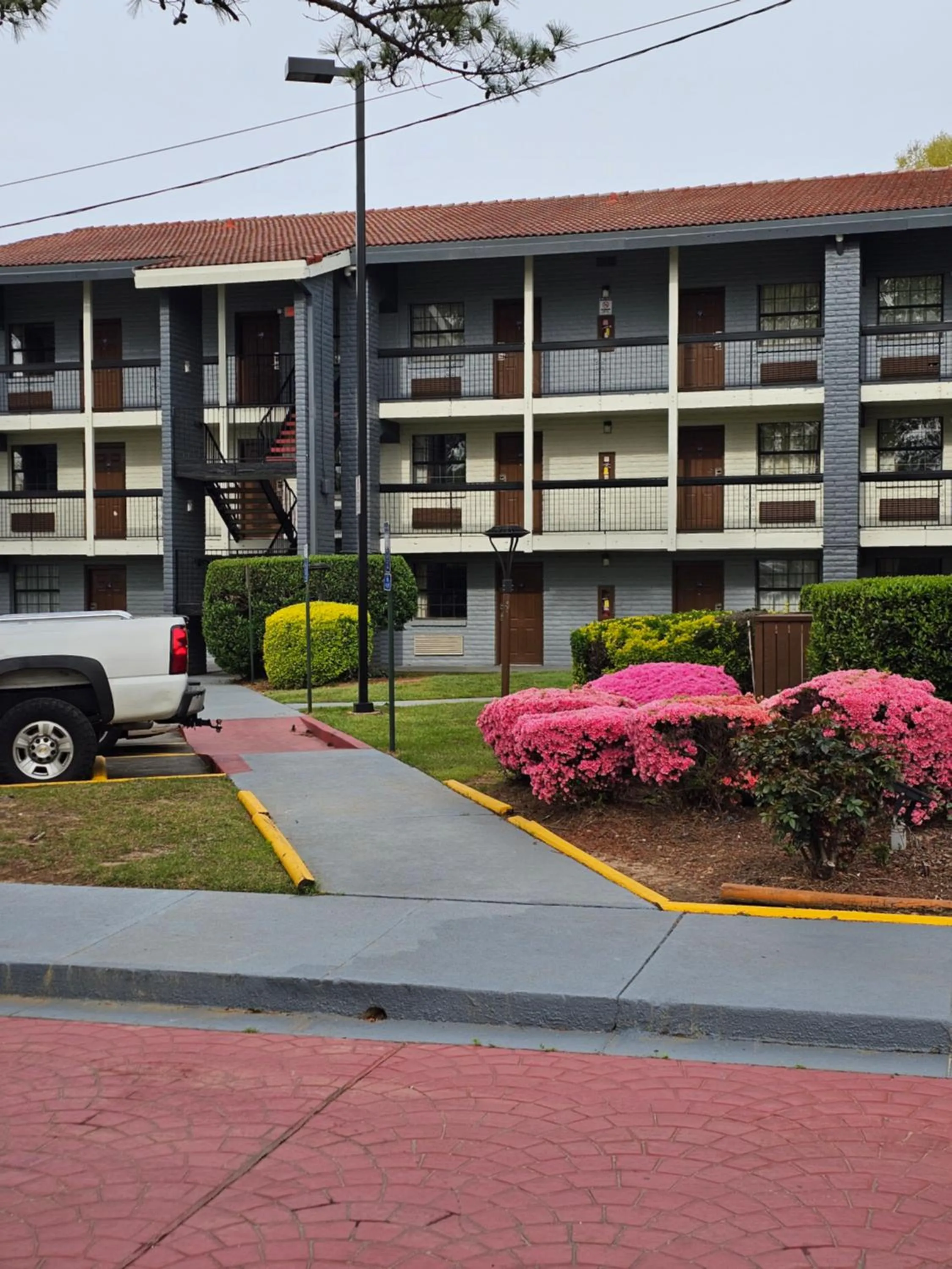 Knights Inn - Lithonia