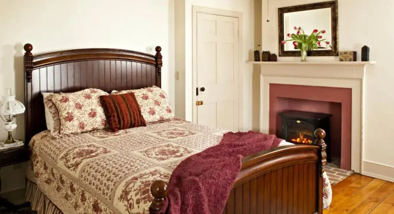 Bed in Brickhouse Inn B&B Bed in Brickhouse Inn B&B