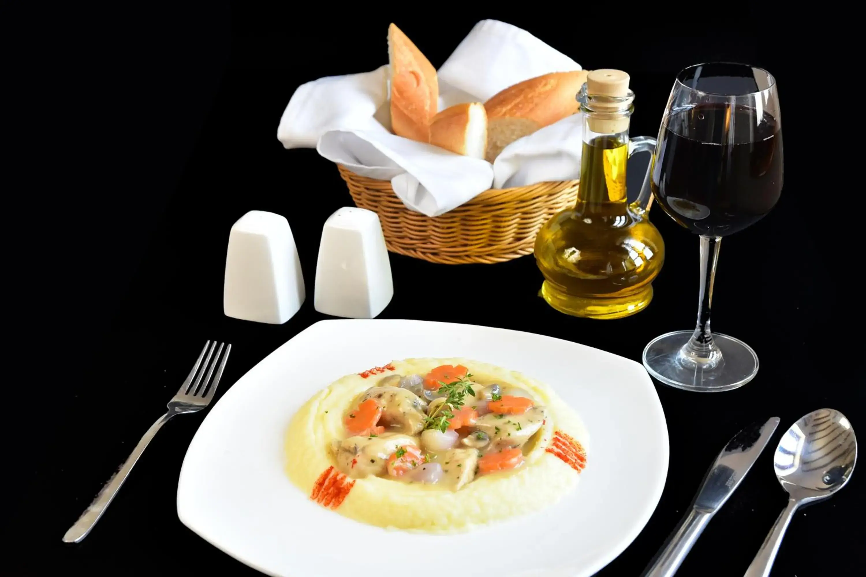 Restaurant/places to eat in Petit Palais Restaurant/places to eat in Petit Palais