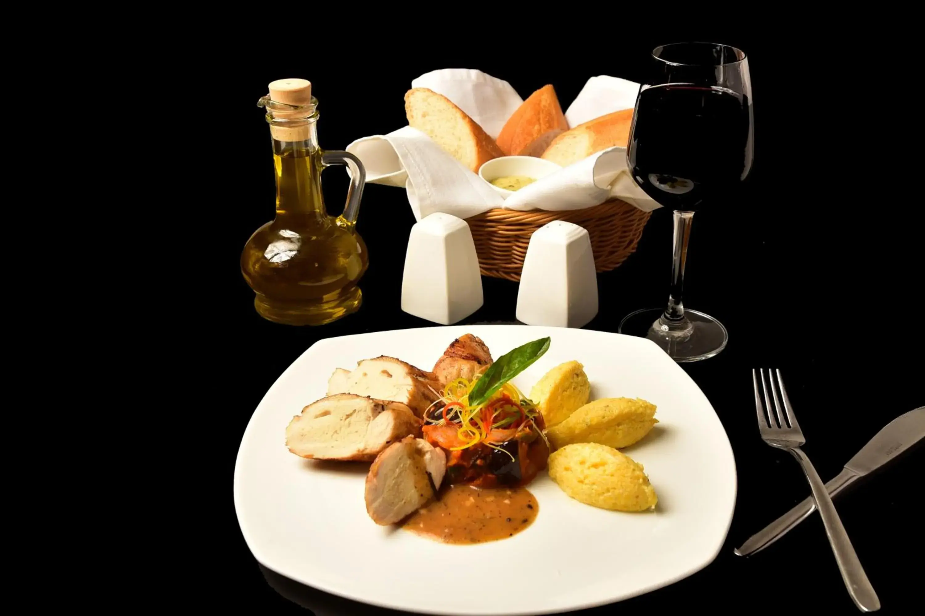 Restaurant/places to eat in Petit Palais Restaurant/places to eat in Petit Palais