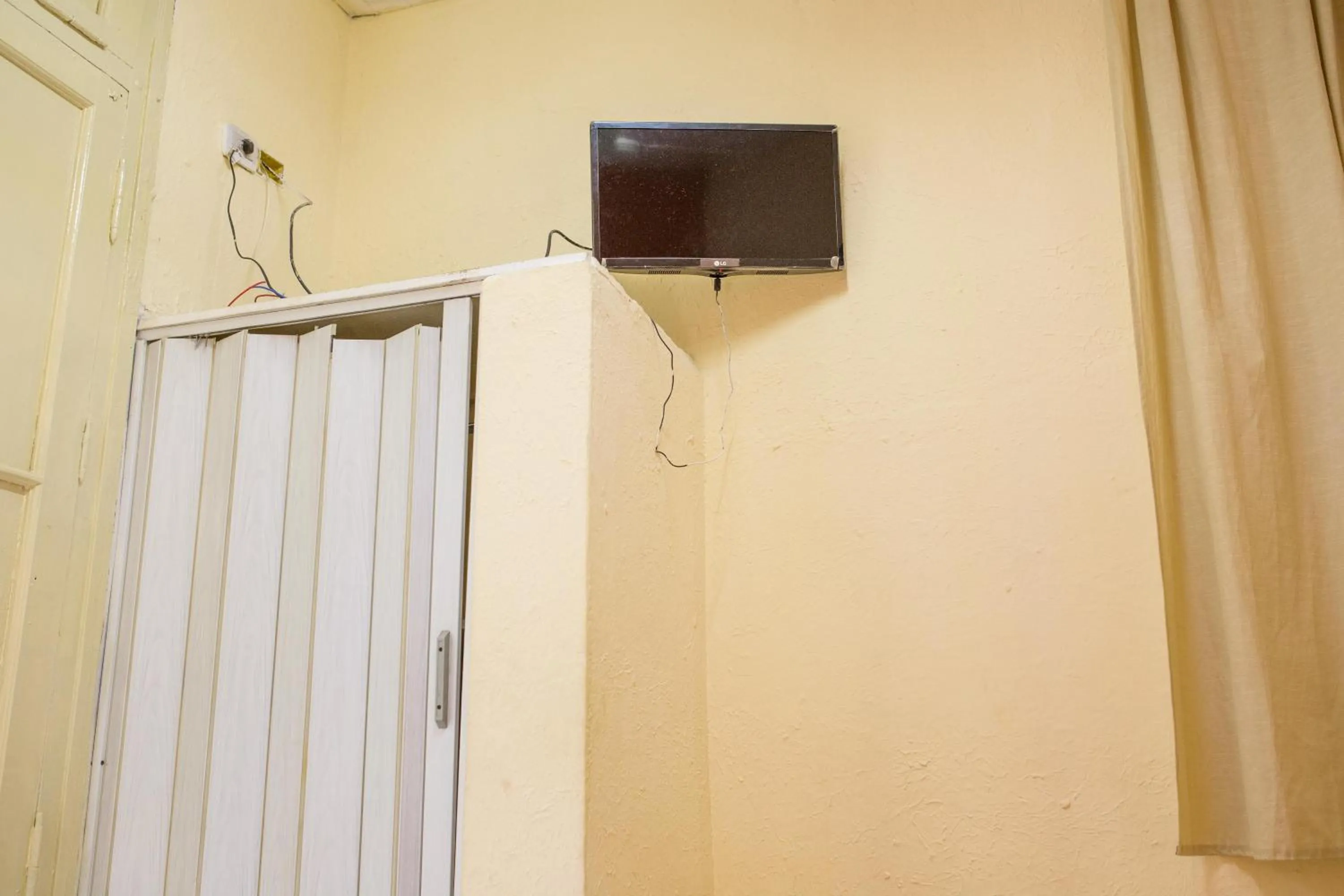 TV and multimedia in Hotel Atlantic