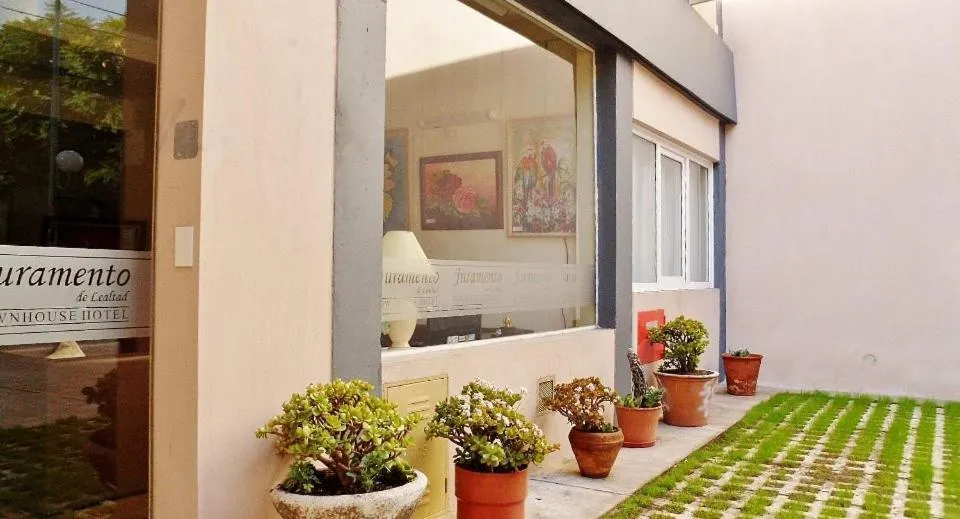 Patio in Hotel Juramento