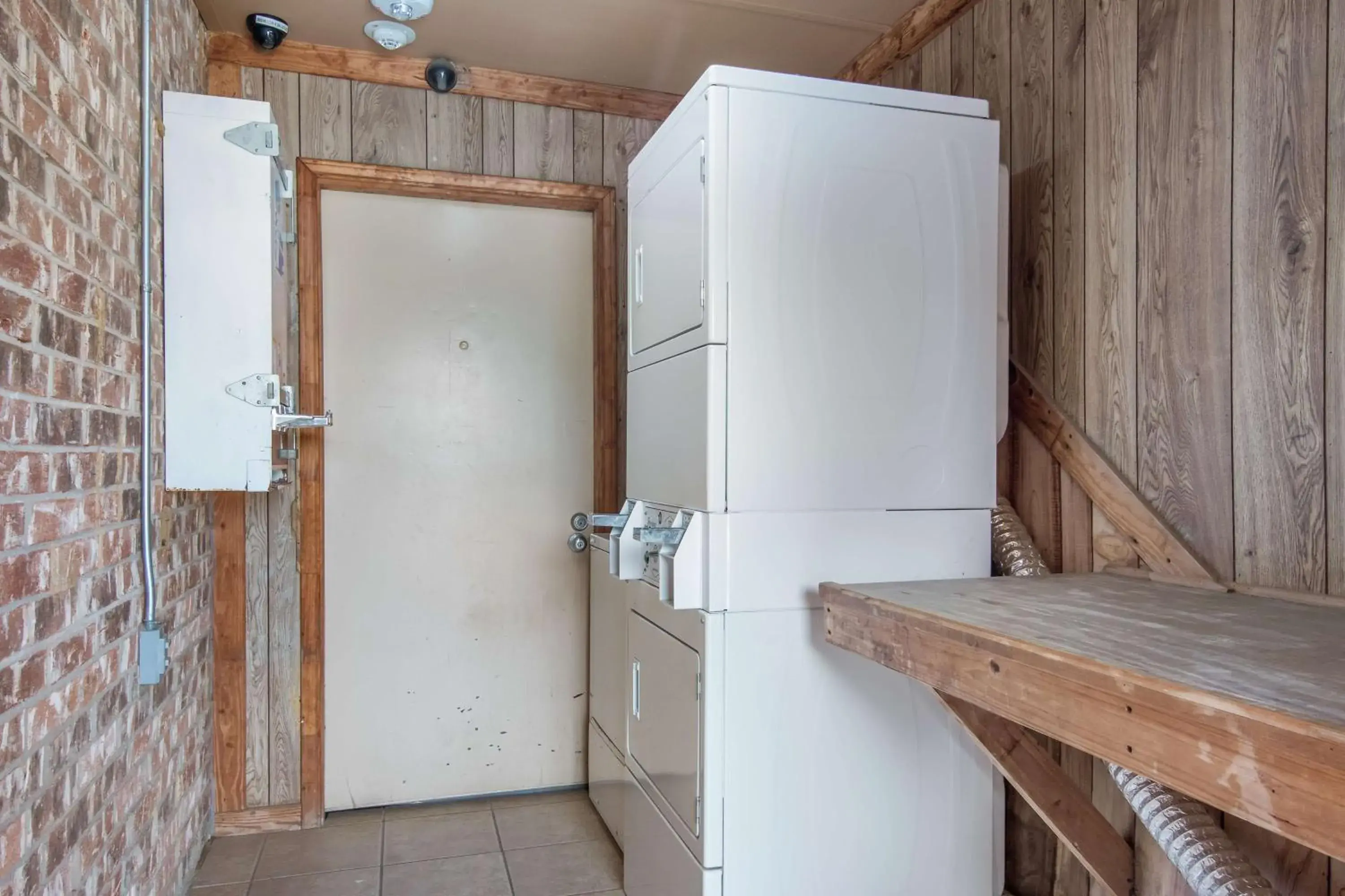 Property building in Motel 6-Marshall, TX Property building in Motel 6-Marshall, TX