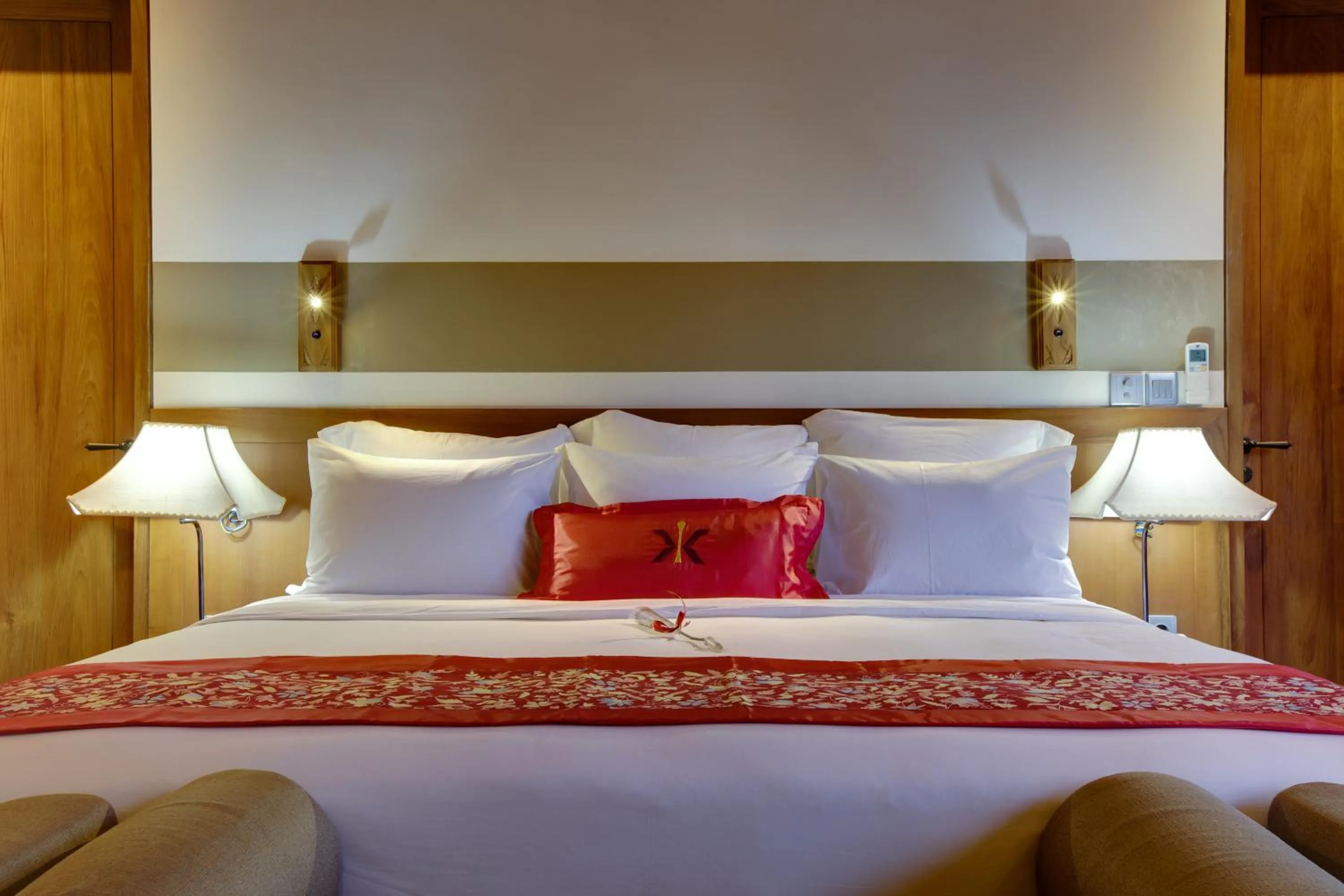 Bedroom, Bed in KoenoKoeni Villa