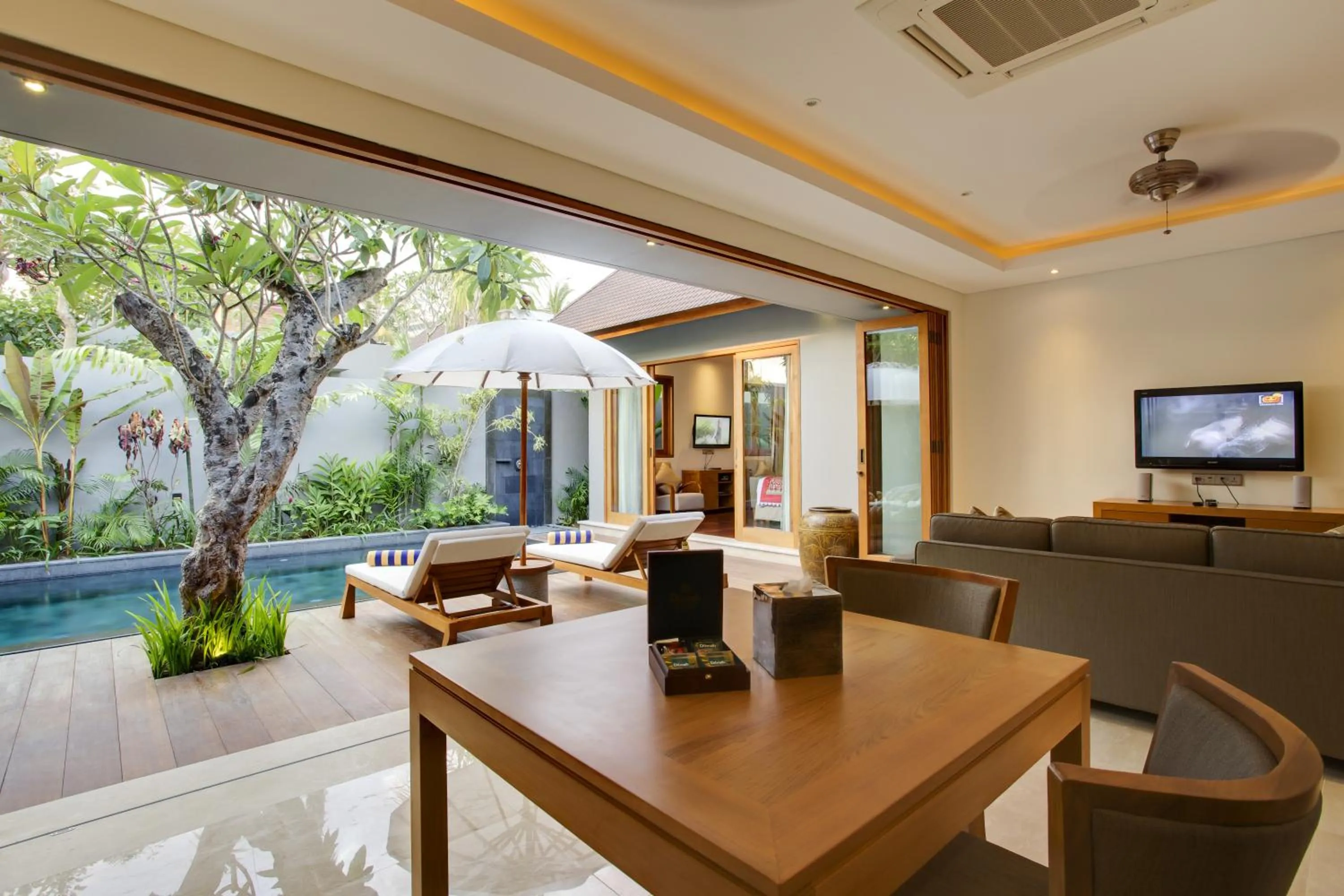Living room in KoenoKoeni Villa