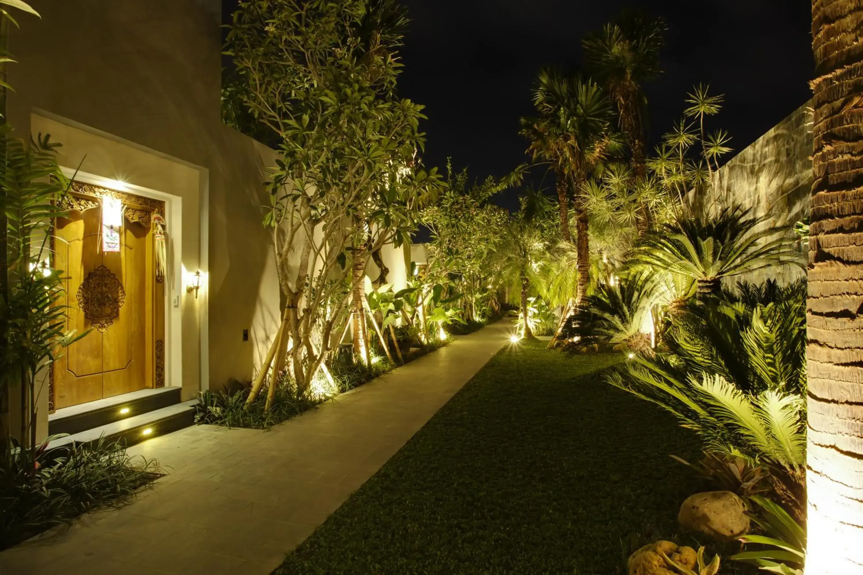 Facade/entrance in KoenoKoeni Villa Facade/entrance in KoenoKoeni Villa
