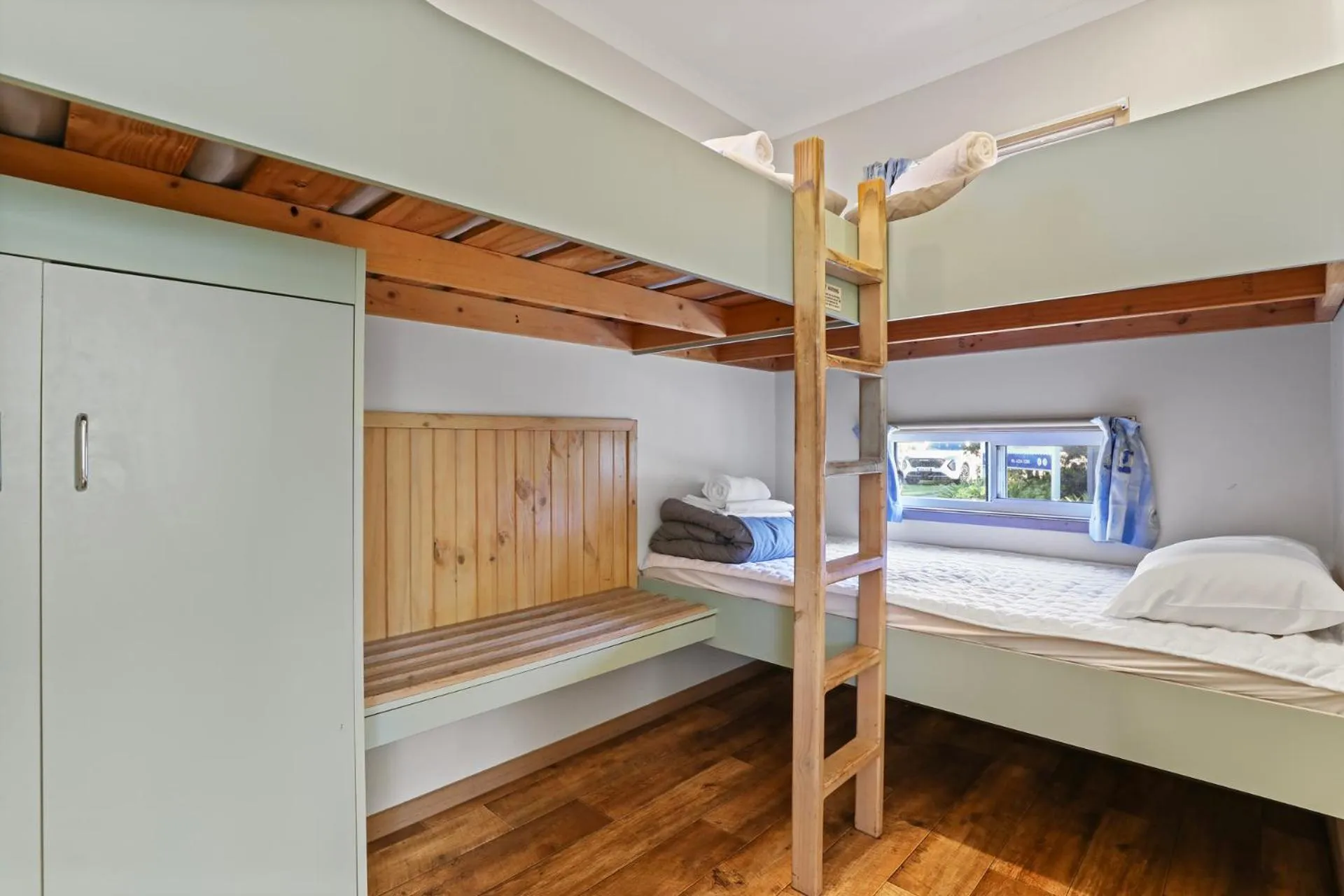 Property building, Bed in Werri Beach Holiday Park