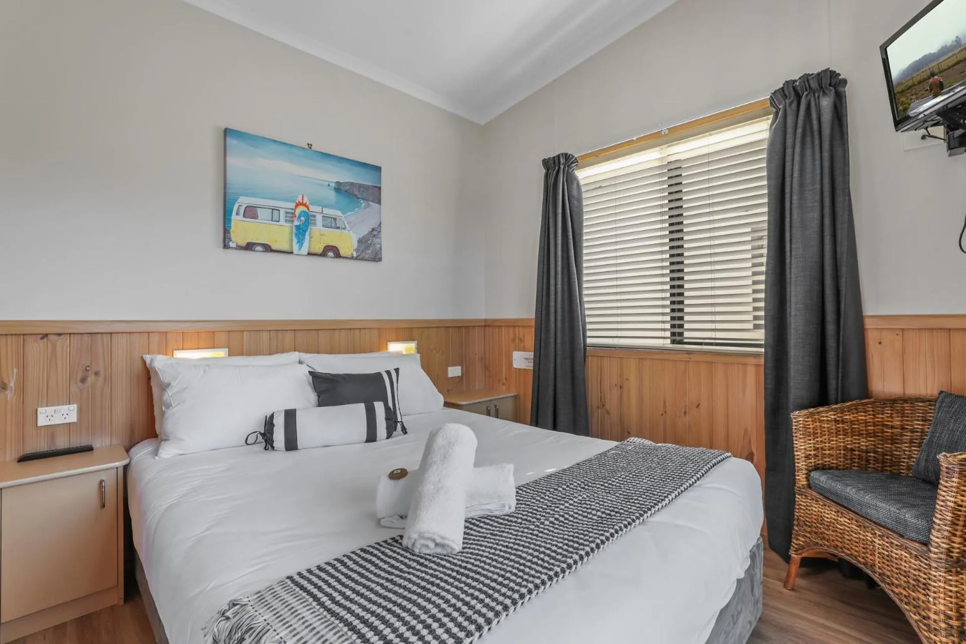 Property building, Bed in Werri Beach Holiday Park