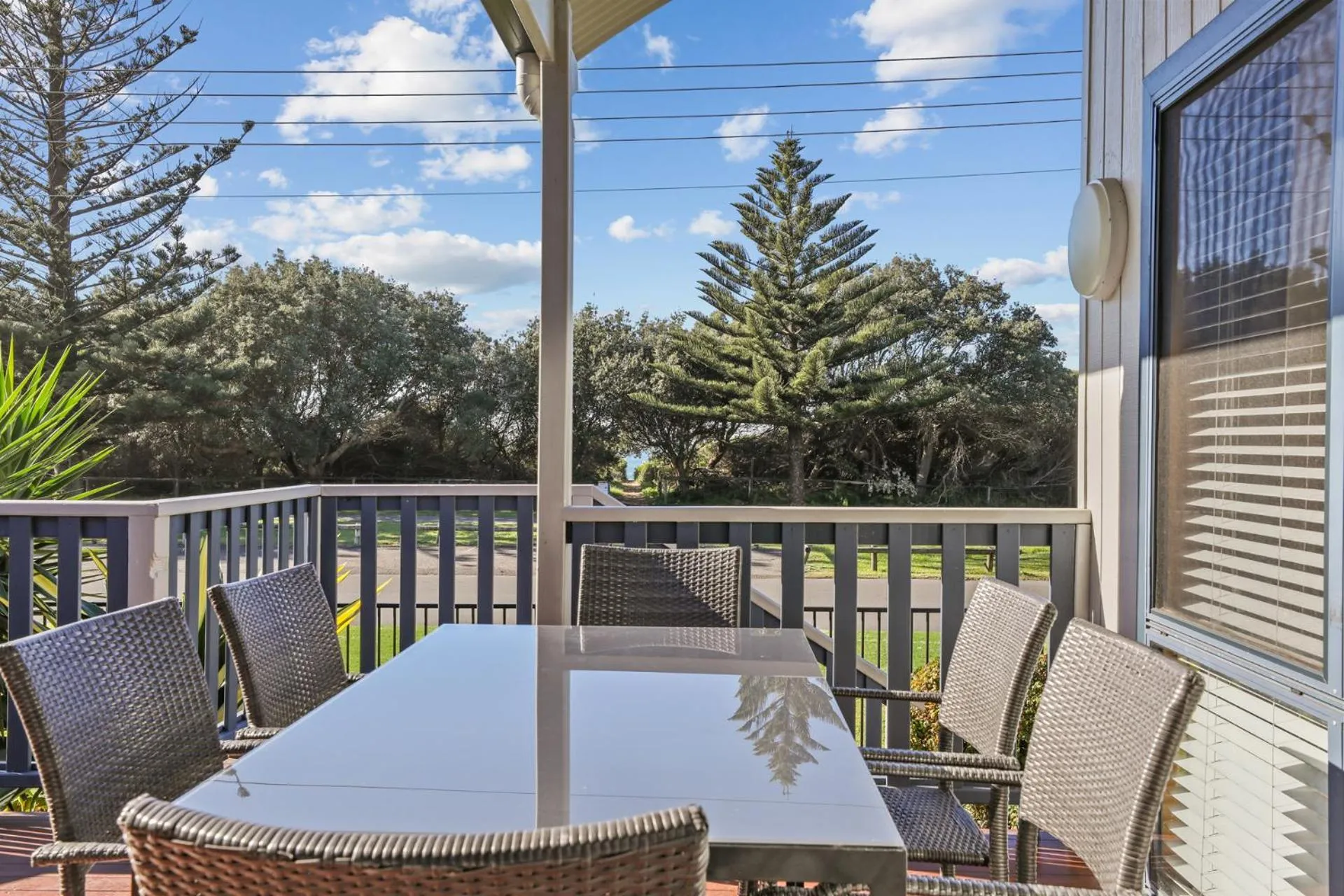 Property building in Werri Beach Holiday Park