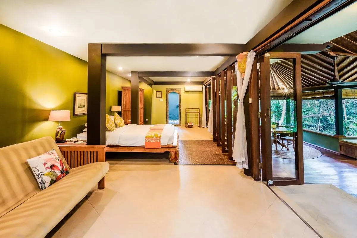 Bed in Villa Beji Indah