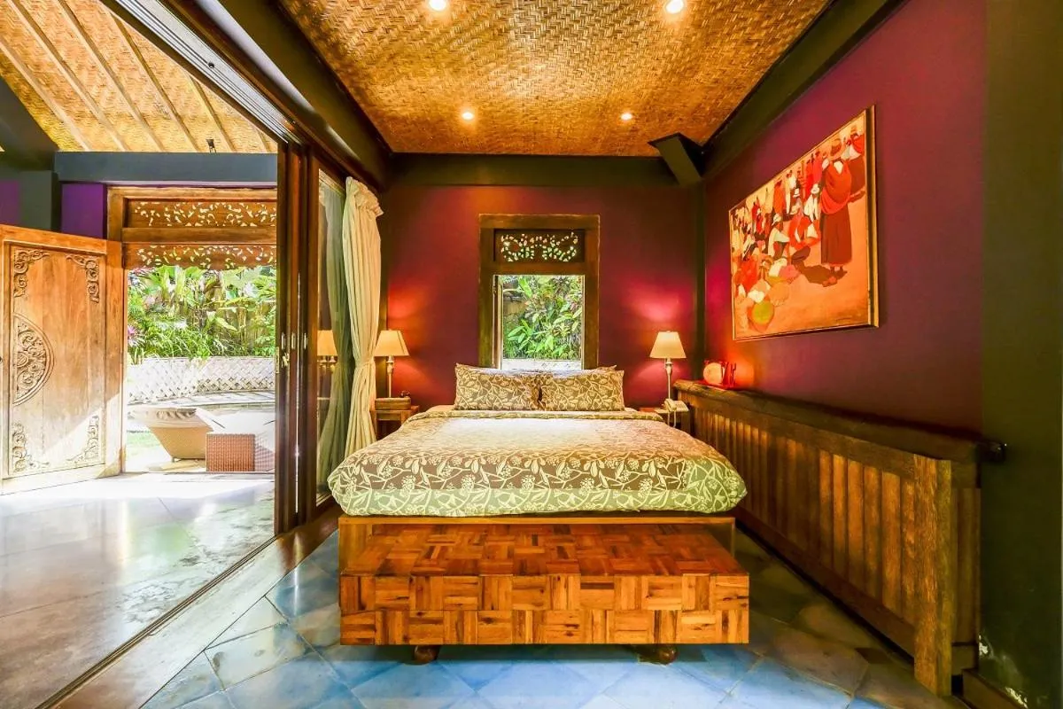 Bed in Villa Beji Indah