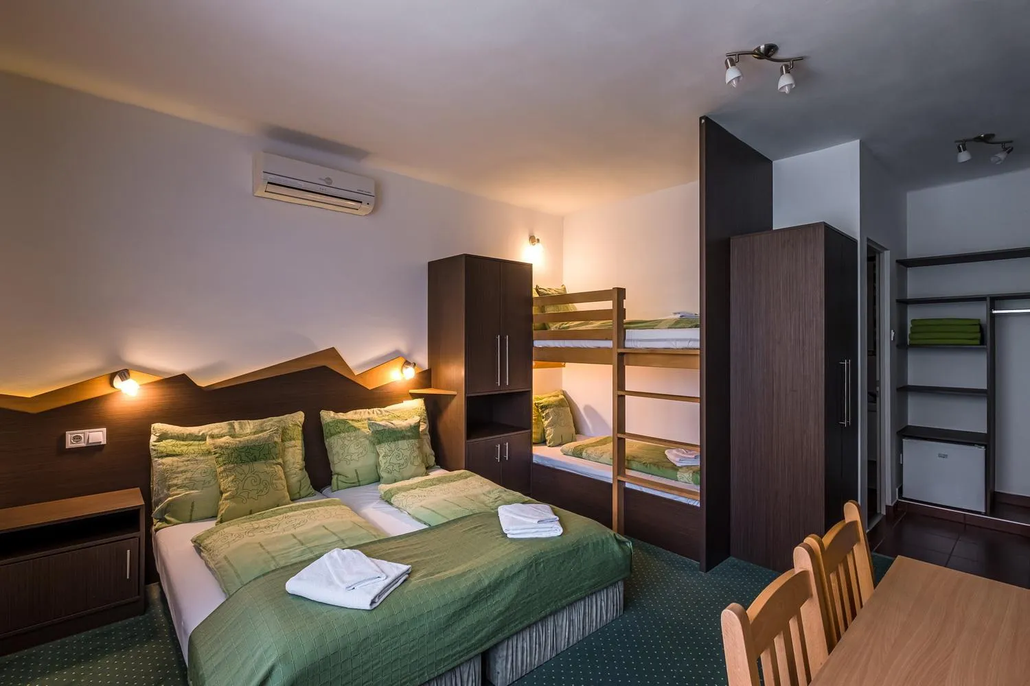 Photo of the whole room, Bed in Babi Guesthouse - Babi Vendégház