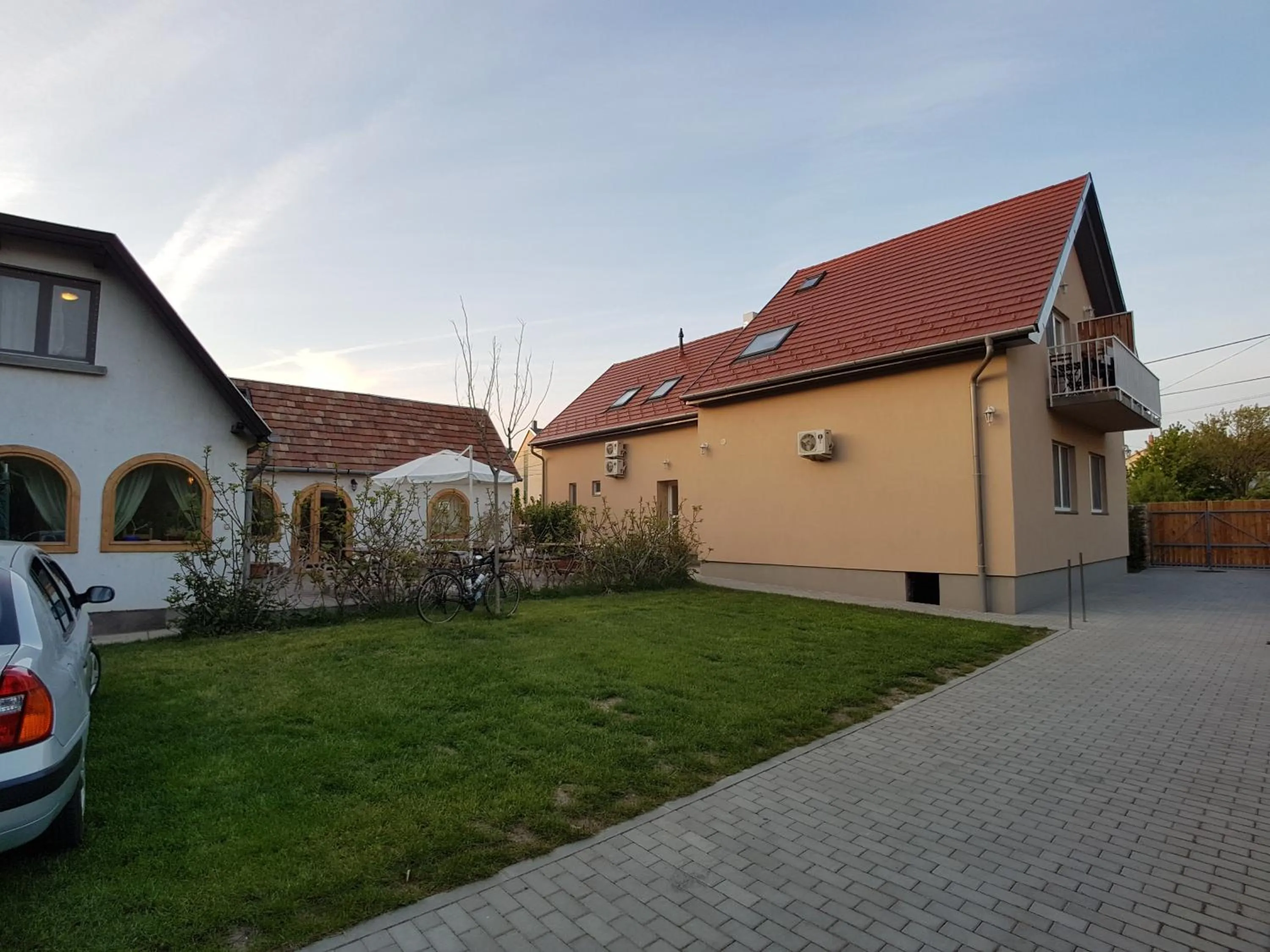 Property building in Babi Guesthouse - Babi Vendégház