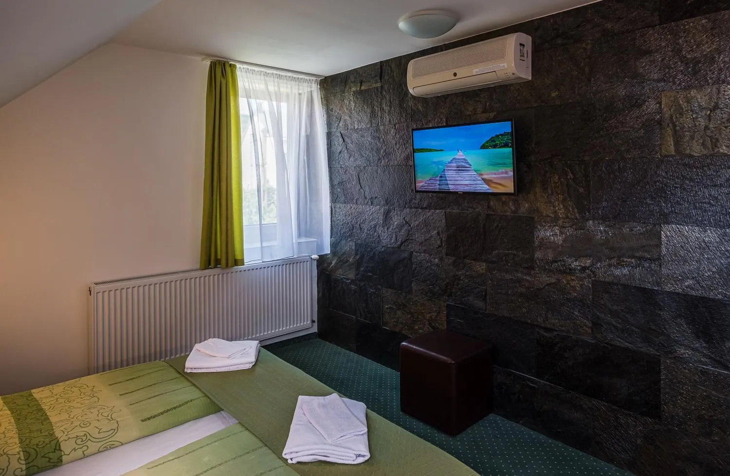 Photo of the whole room, Bed in Babi Guesthouse - Babi Vendégház