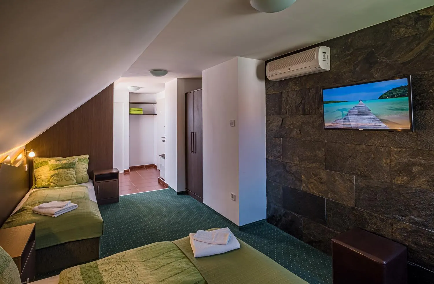 Photo of the whole room, Bed in Babi Guesthouse - Babi Vendégház